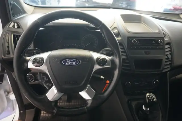Ford Transit Connect view 11