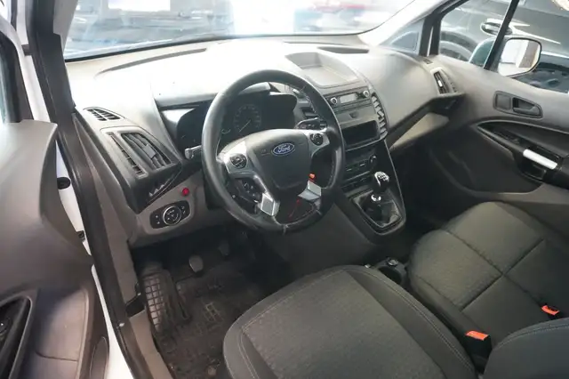 Ford Transit Connect view 7