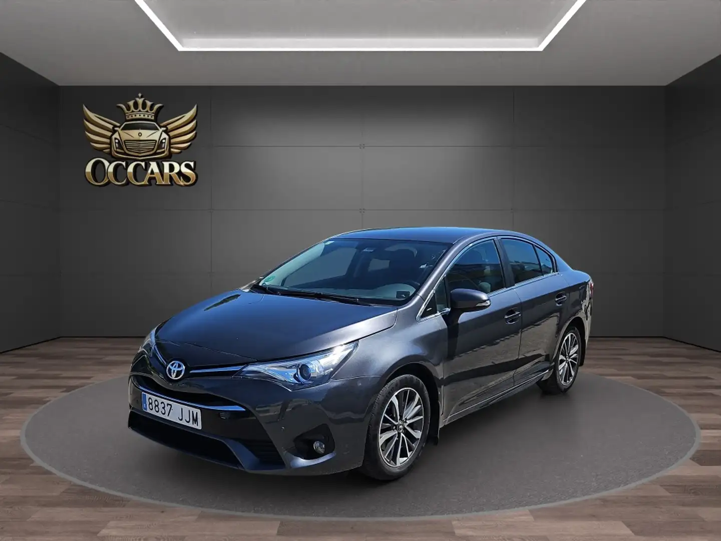 Toyota Avensis 150D Advance Gris - 1