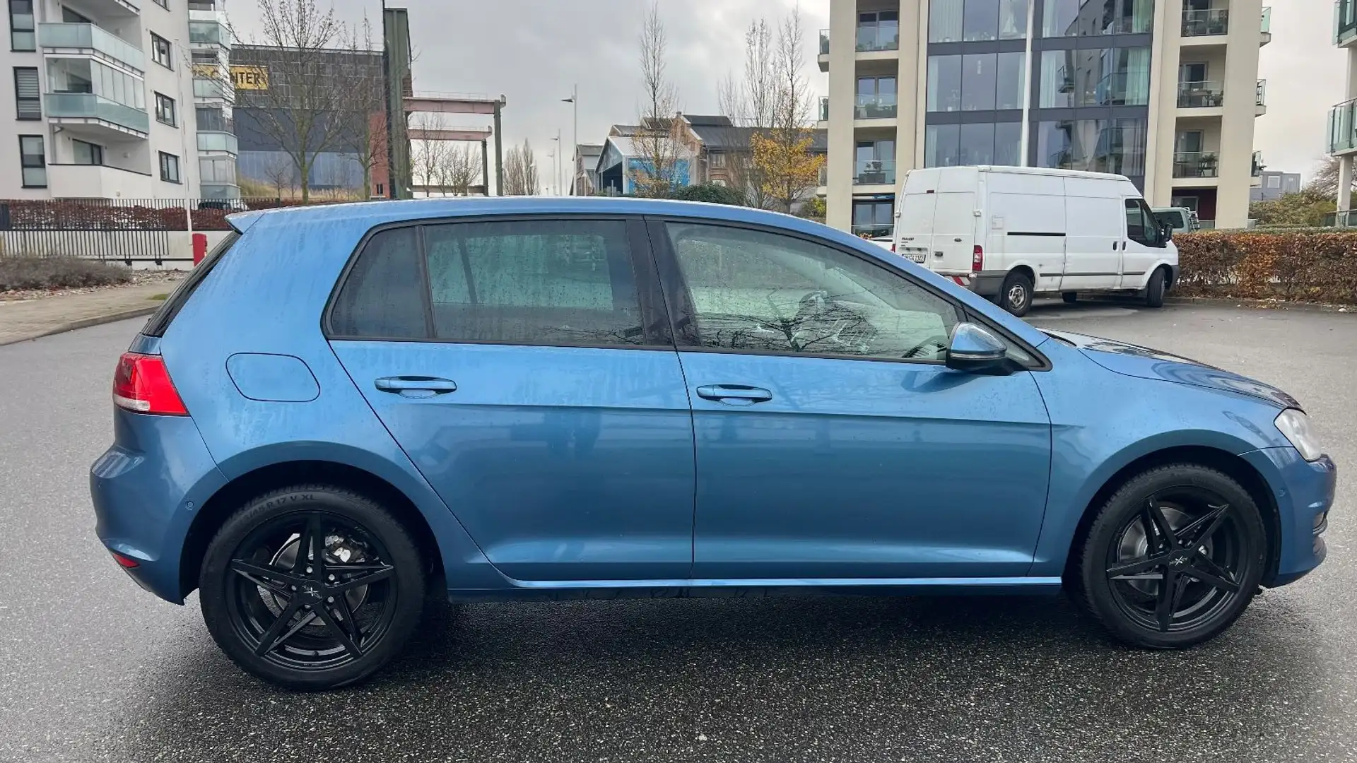 Volkswagen Golf VII Lim. Trendline BMT. HU NEU Blau - 2