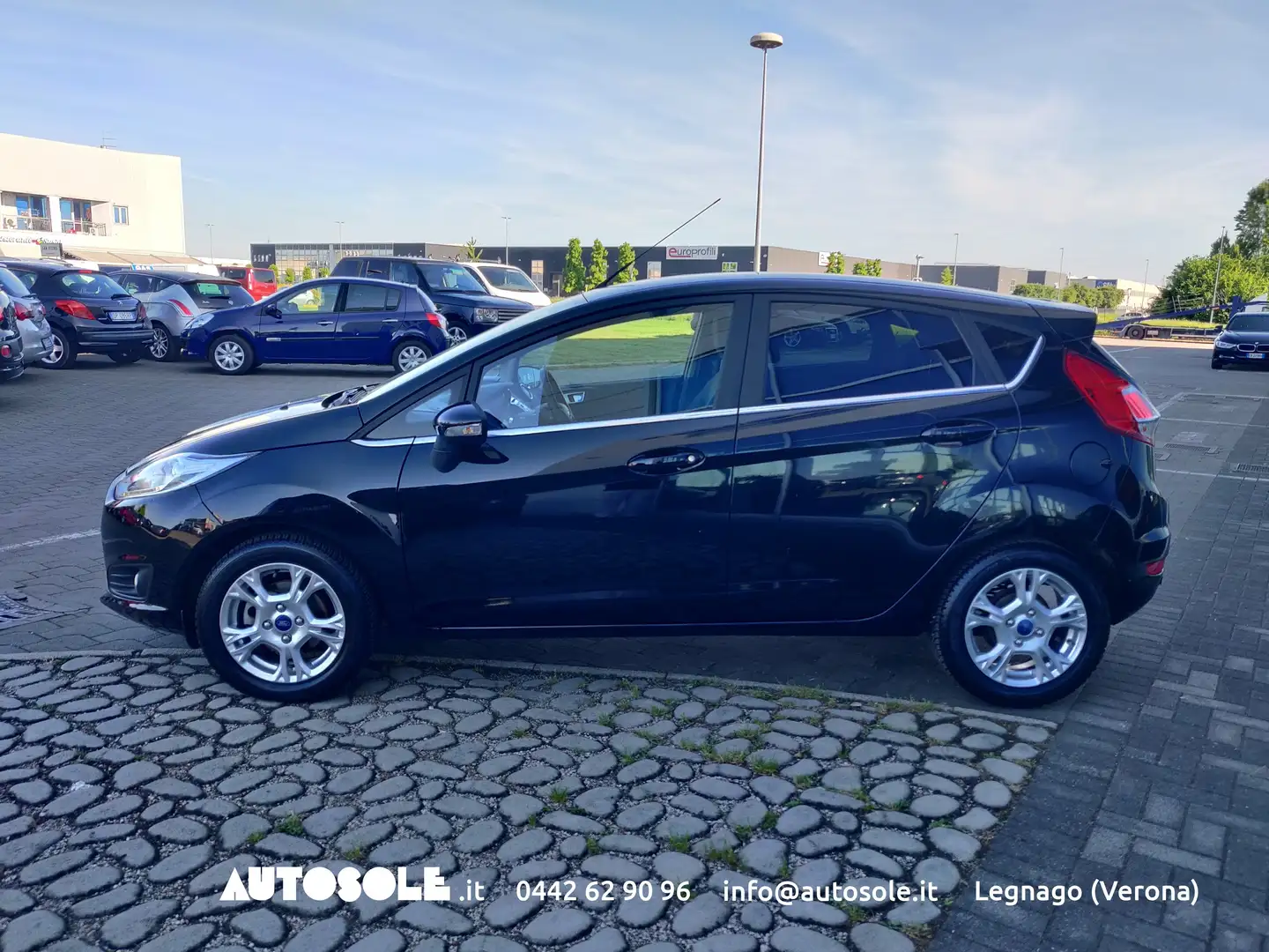 Ford Fiesta 5p 1.4 Titanium GPL Negro - 2