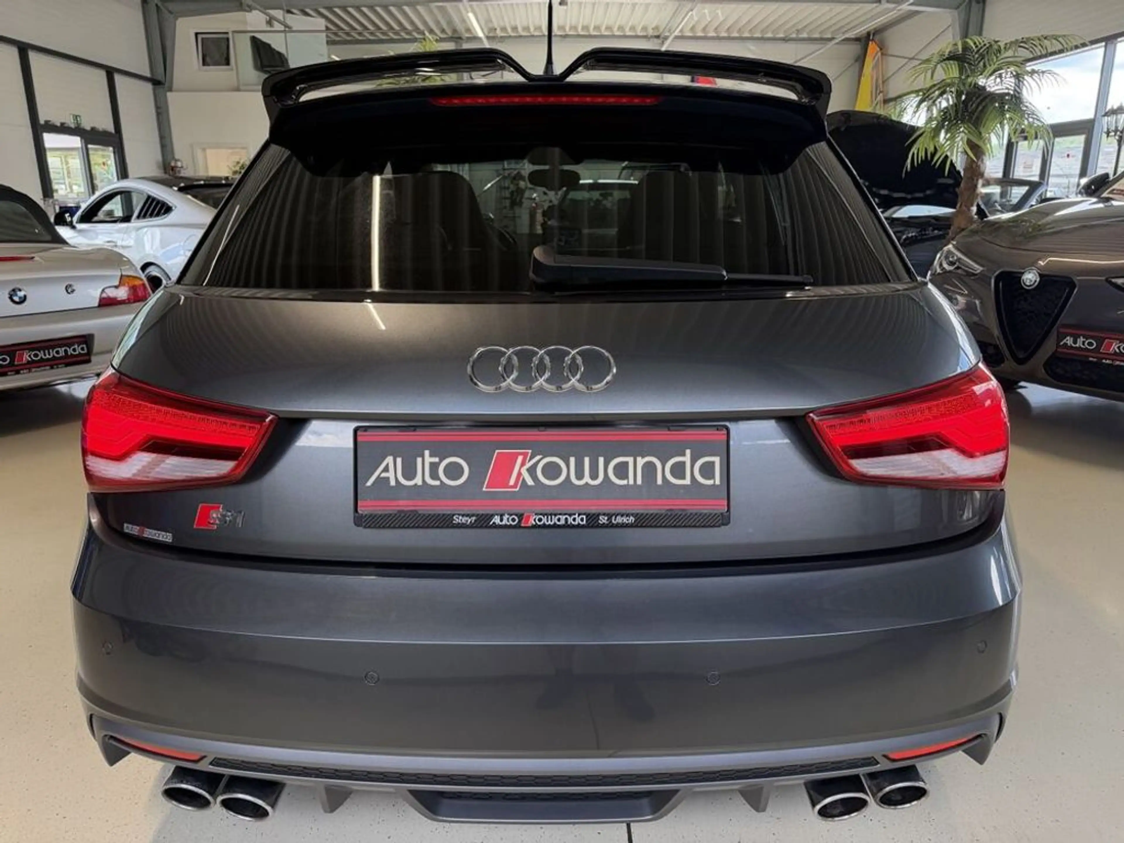 Audi S1 SB. 5tg. 2.0 TFSI Quattro -Top Ausstattung — photo 9