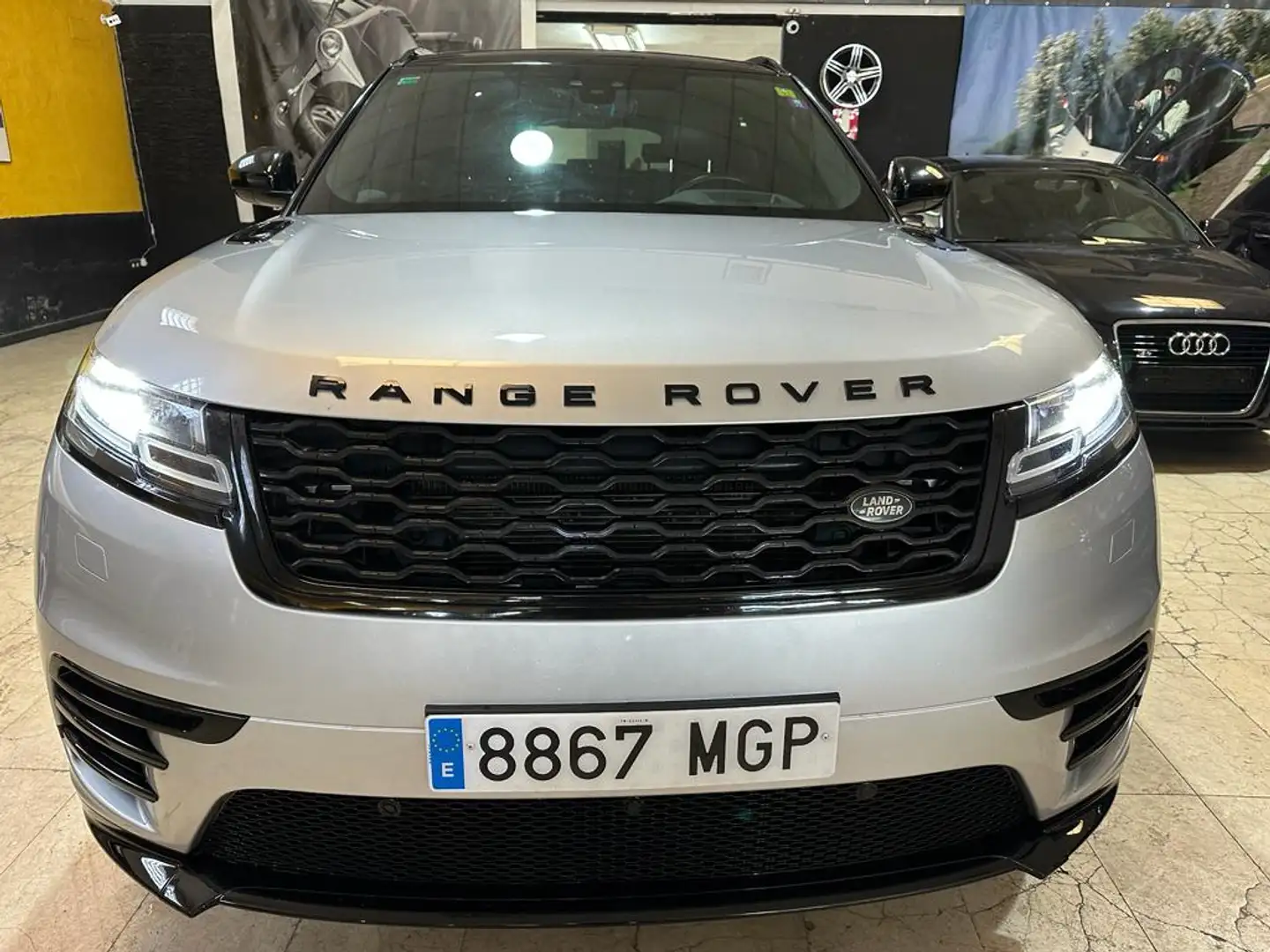 Land Rover Range Rover Velar 3.0D R-Dynamic SE 4WD Aut. 300 Grigio - 2