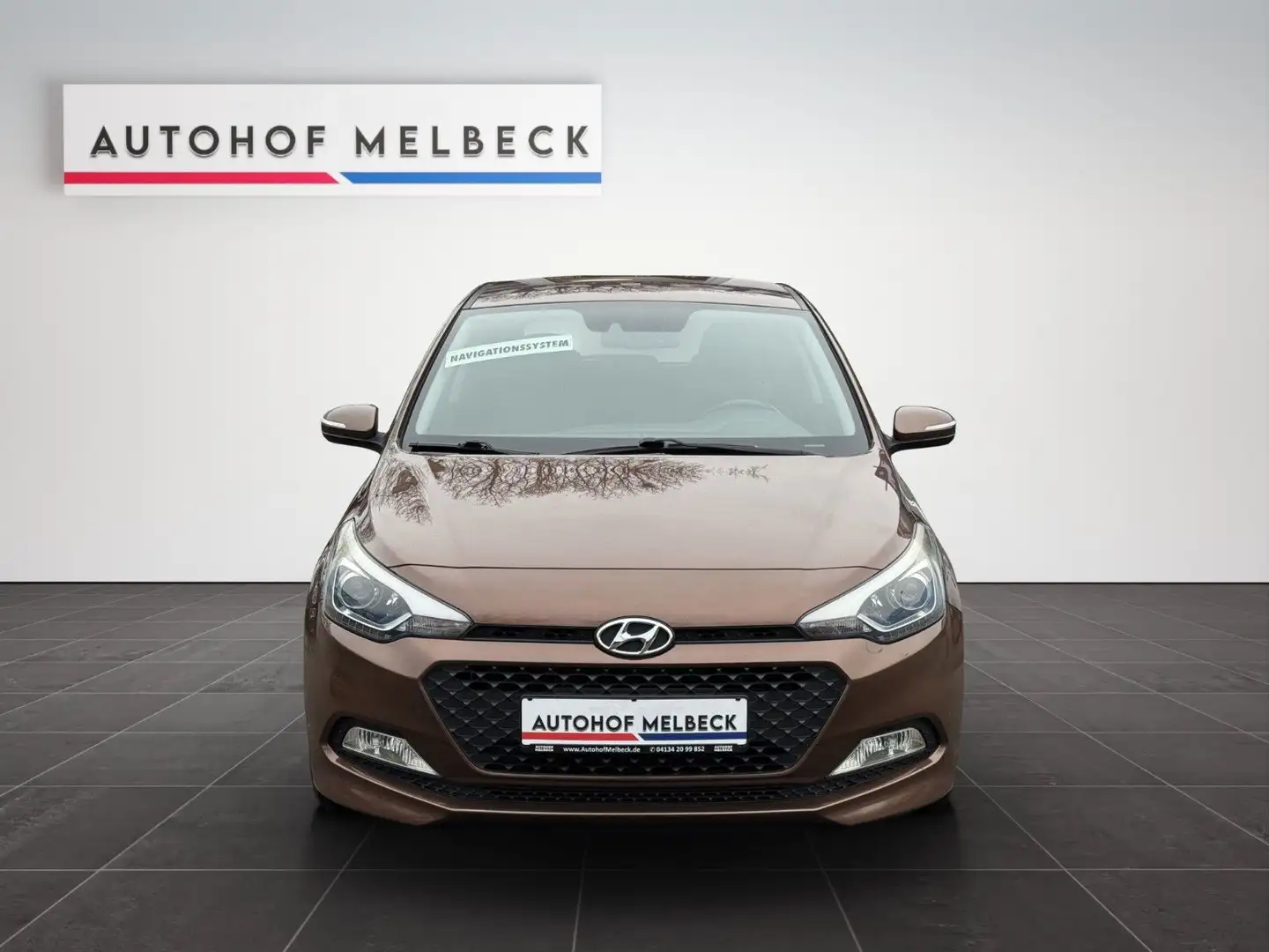 Hyundai i20 YES! *2.HAND*NAVI*R.KAMERA*S-HEFT*SPURHALTE* Brun - 2