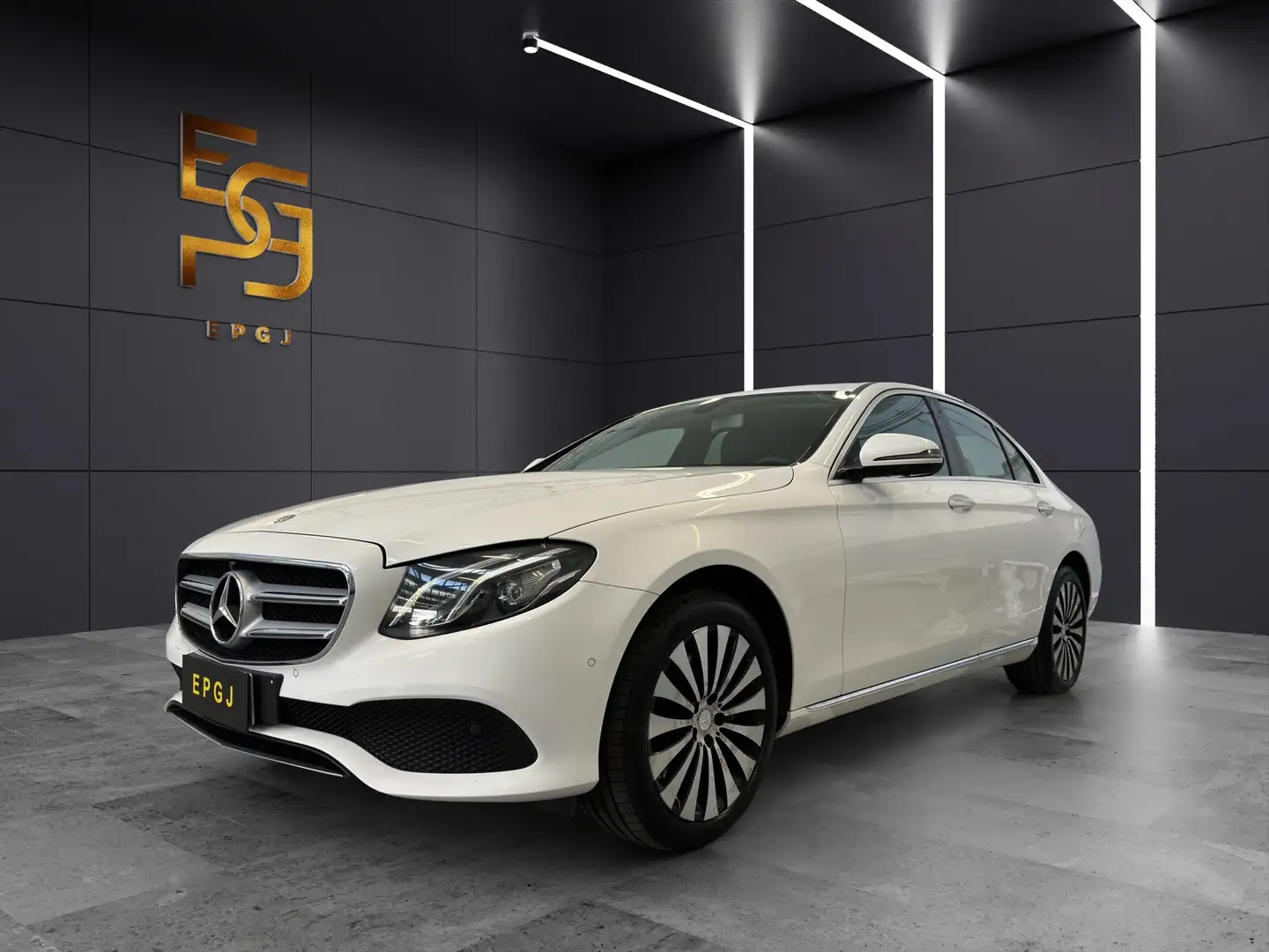 Mercedes-Benz E 220 d Business Sport auto - 1