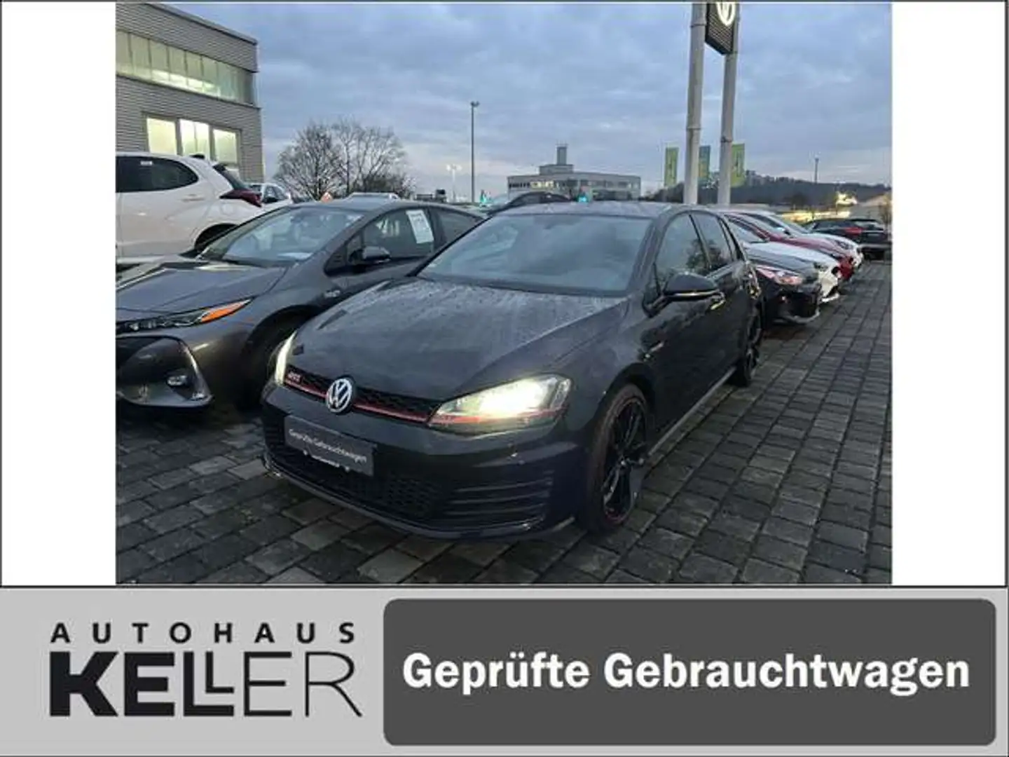 Volkswagen Golf GTI Performance BlueMotion Technology DSG - 1