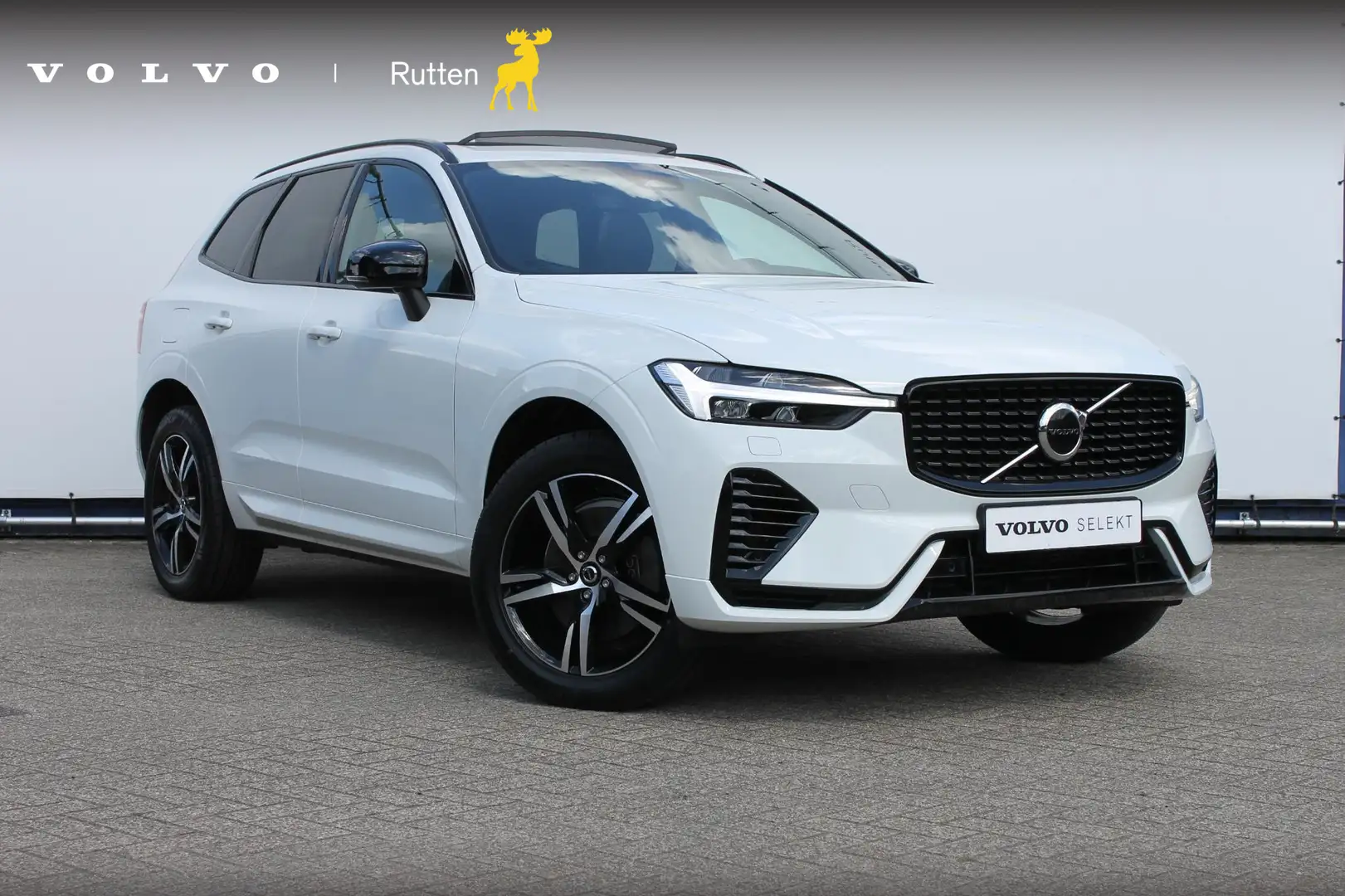 Volvo XC60 T6 350PK Automaat Plug-in hybrid AWD Plus Dark App Wit - 1