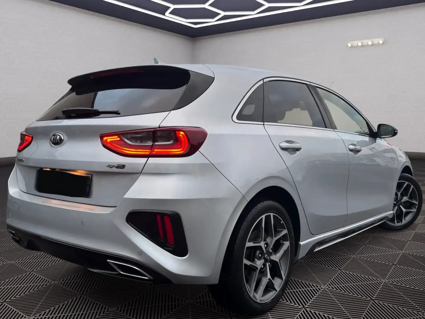 Kia Ceed / cee'd GT Line Premium DCT Gris - 2