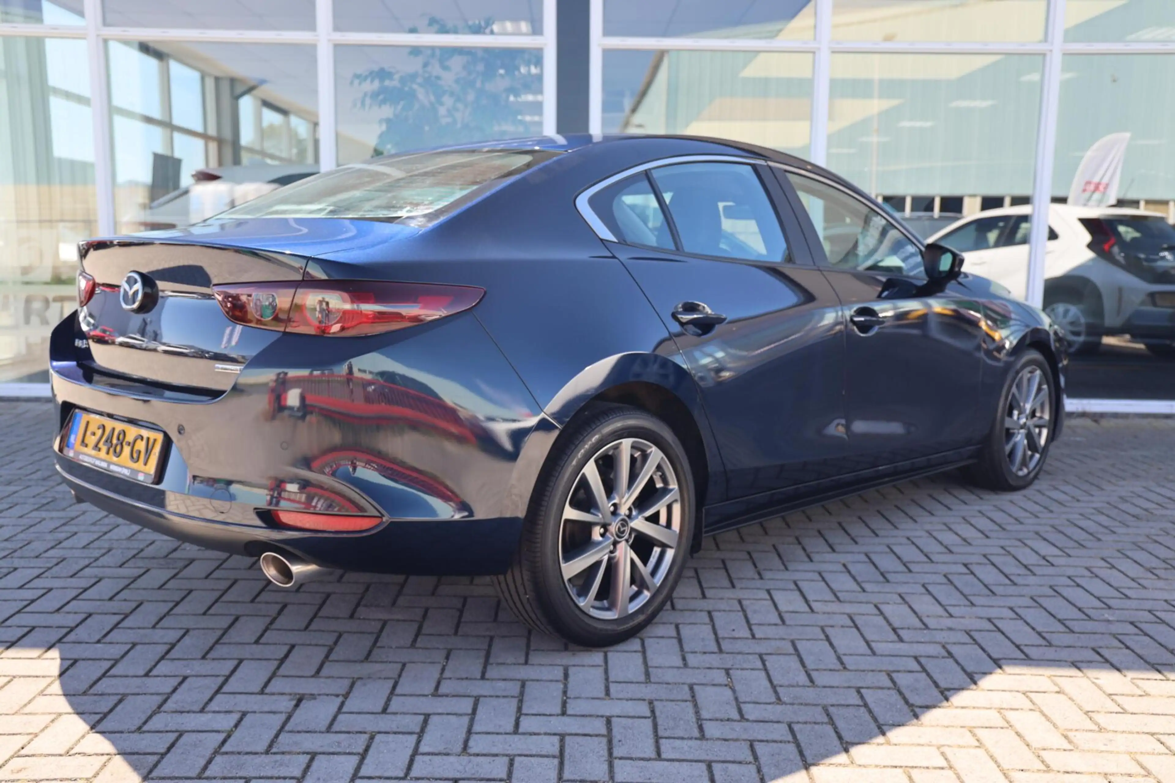 Mazda 3 2.0 e-SkyActiv-X M Hybrid 186 Comfort||Leder|Bose| — photo 3