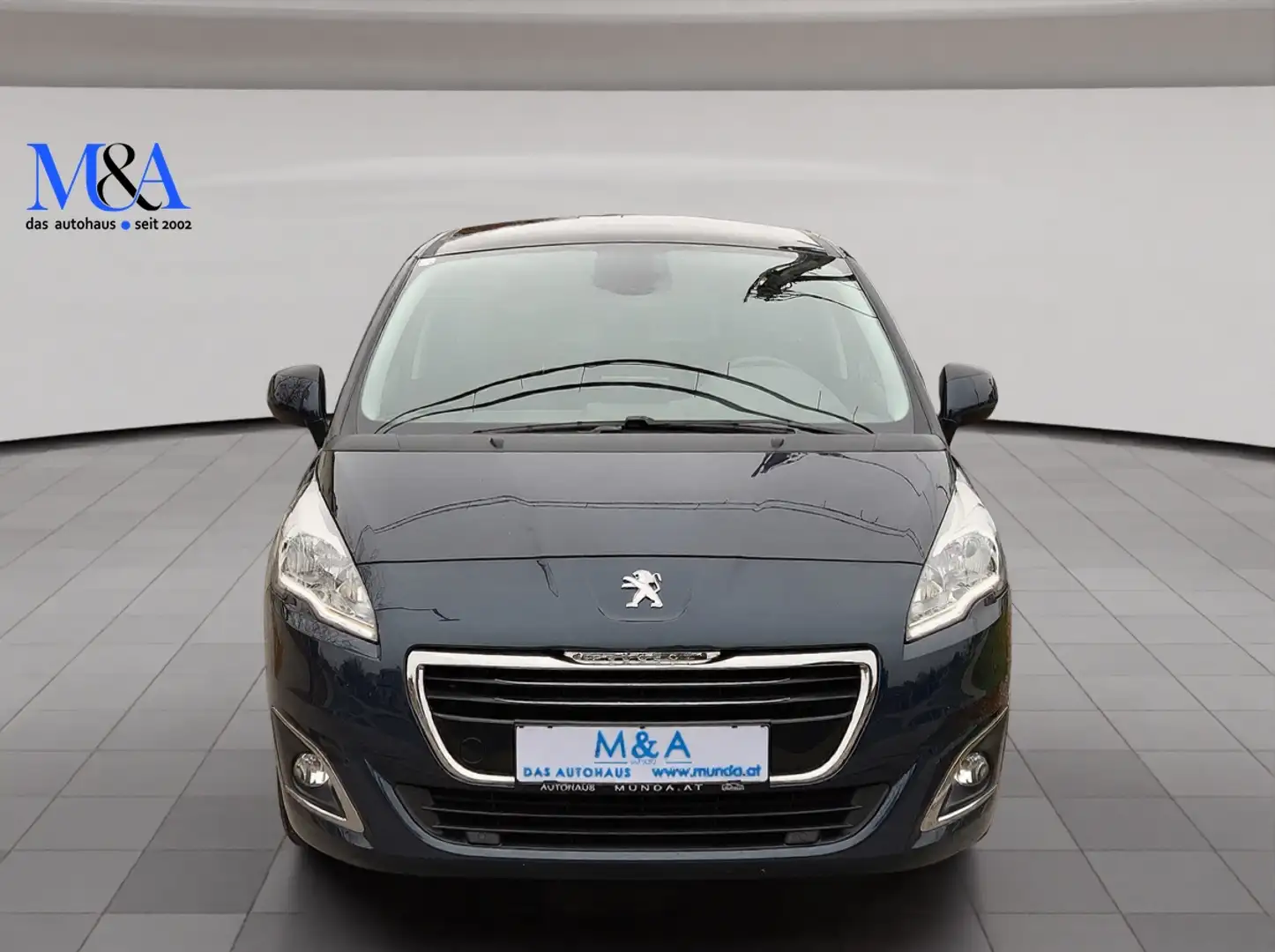 Peugeot 5008 1,6 BlueHDi 120 S&S Profi Line * GARANTIE Grau - 2