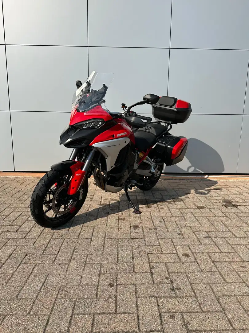 Ducati Multistrada V4 S - 1