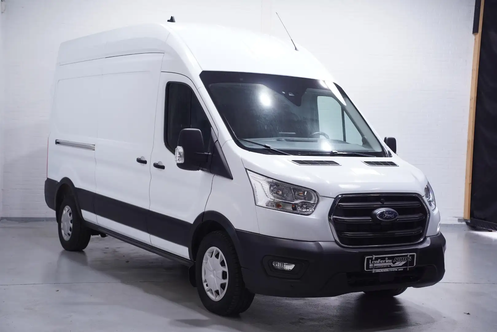 Ford Transit 2.0 TDCI 130 pk L3H3 Trend Navi, Camera, DAB+ Dode Wit - 2
