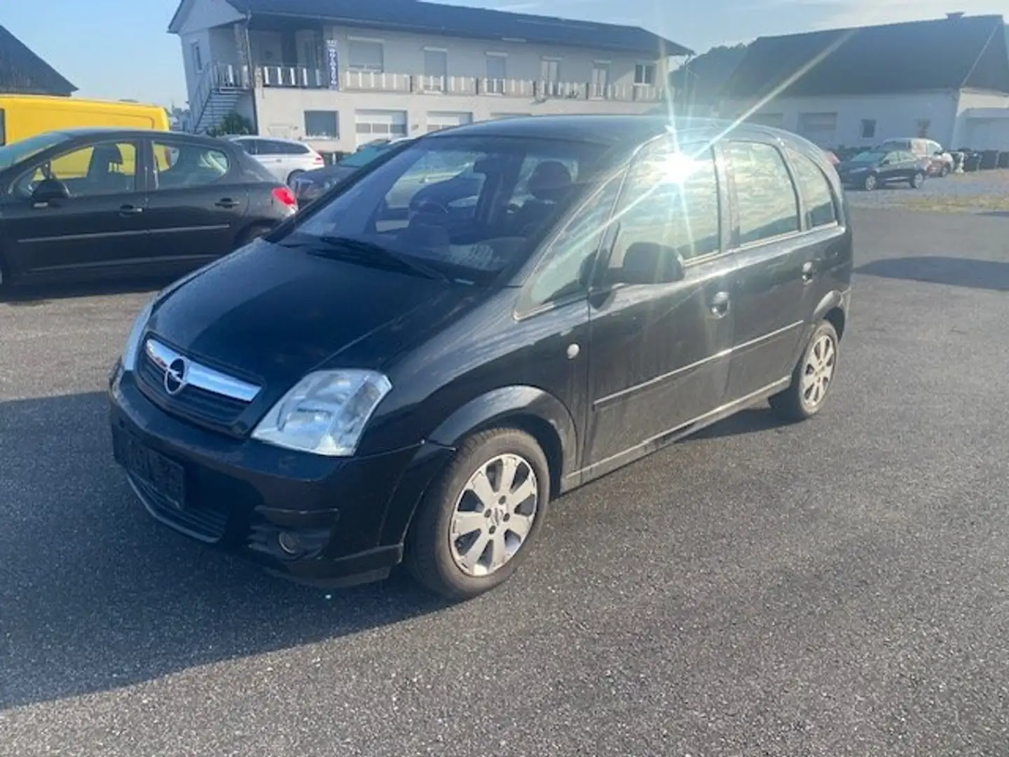 Opel Meriva 1,4 16V Edition Zwart - 1