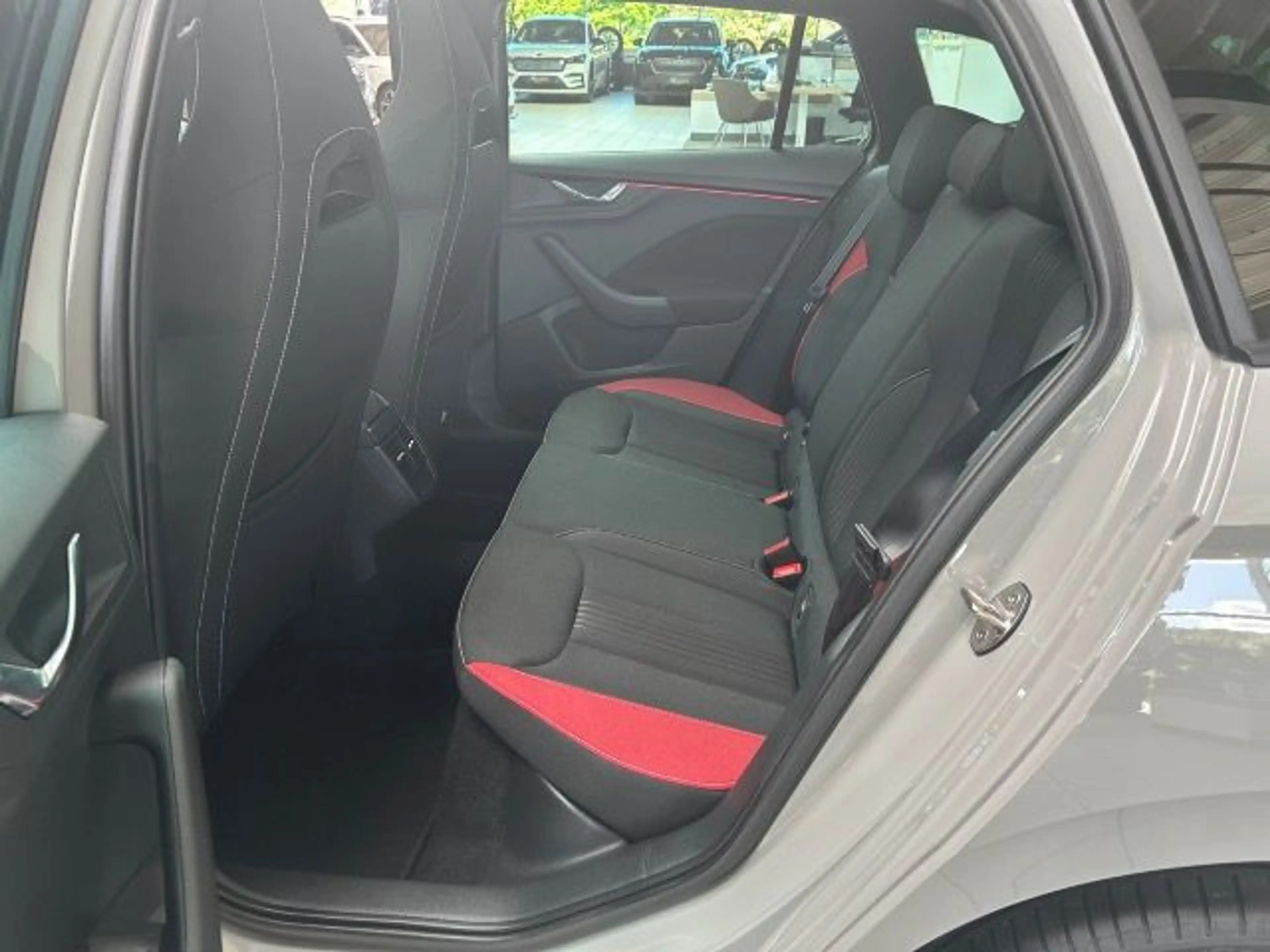 Skoda Scala 1.5 TSI DSG  Monte Carlo  AHK Kamera — photo 13