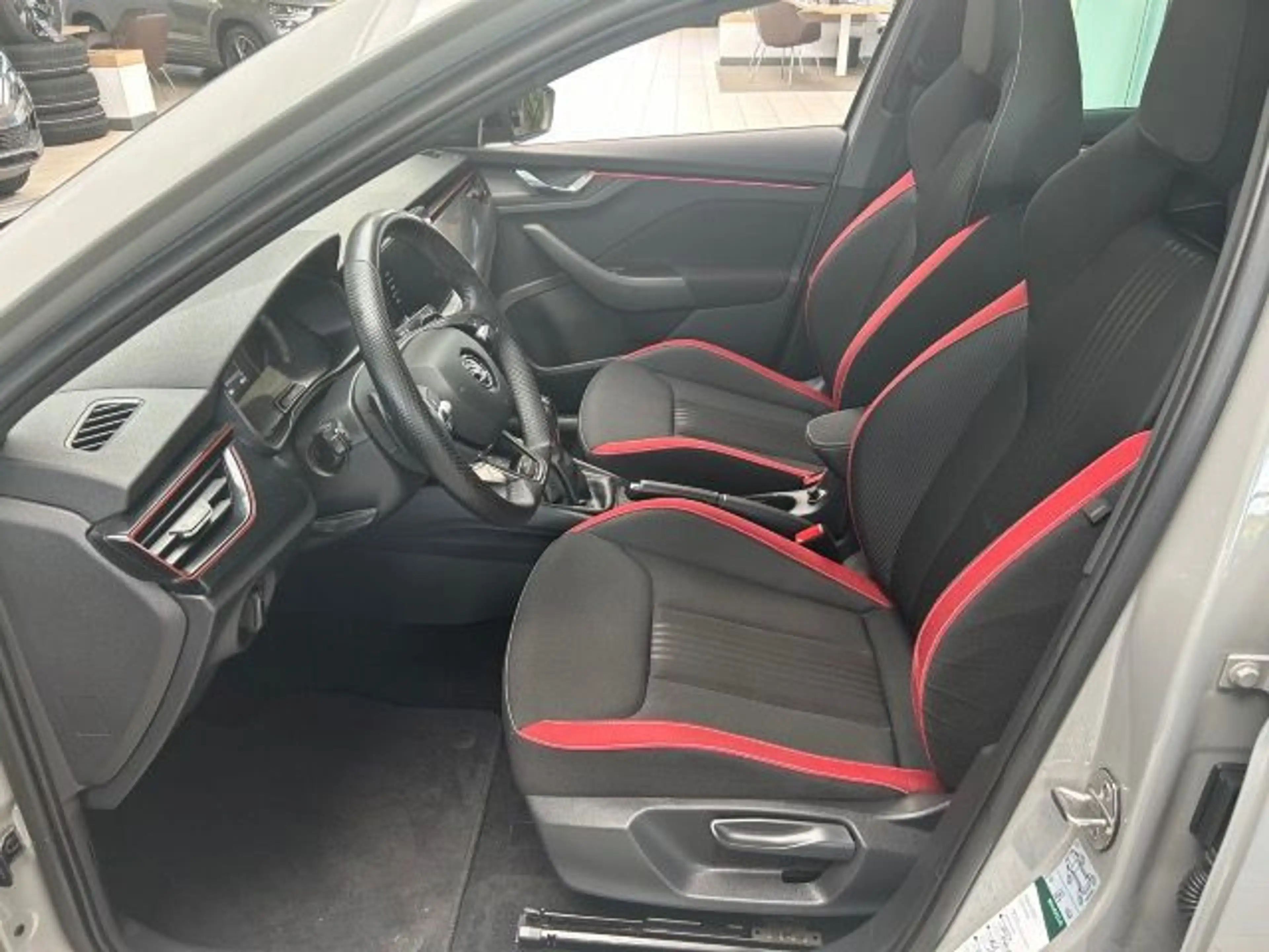 Skoda Scala 1.5 TSI DSG  Monte Carlo  AHK Kamera — photo 11