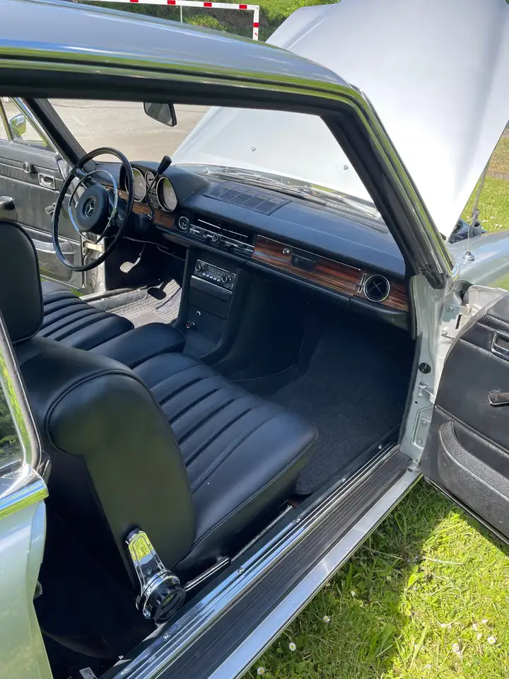 Mercedes-Benz 250 CE, foto 10
