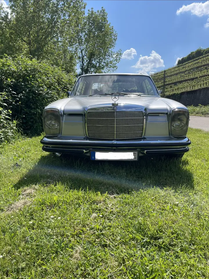 Mercedes-Benz 250 CE, foto 2