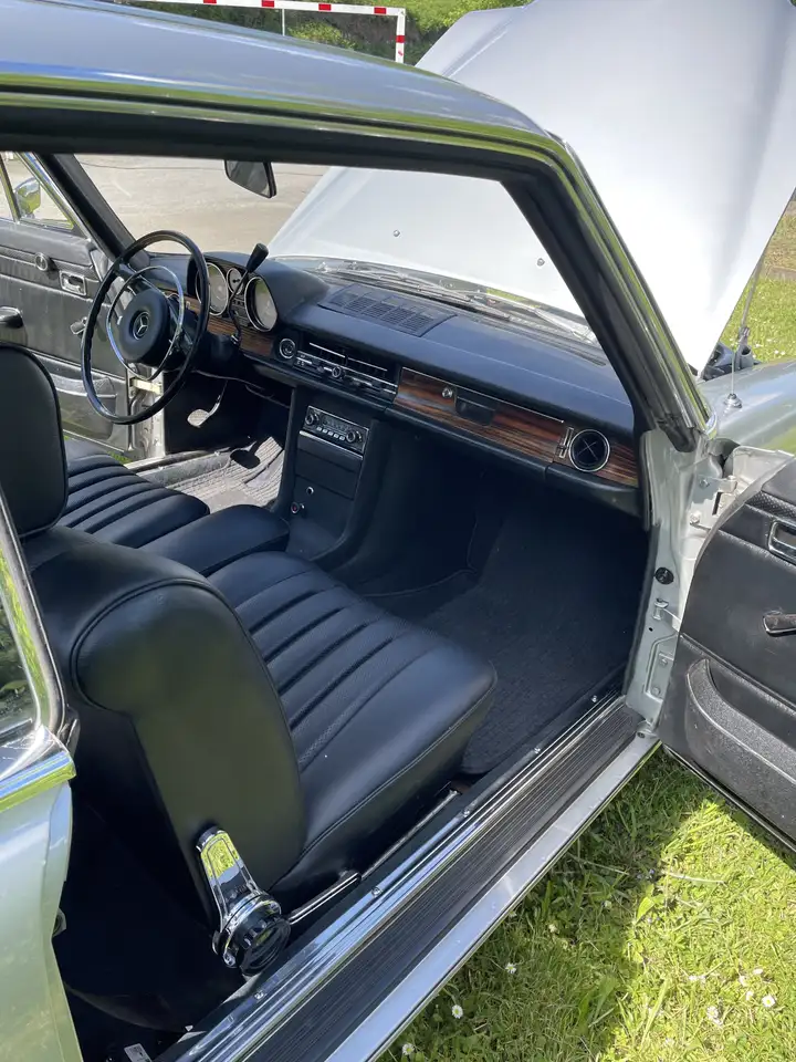 Mercedes-Benz 250 CE, foto 7