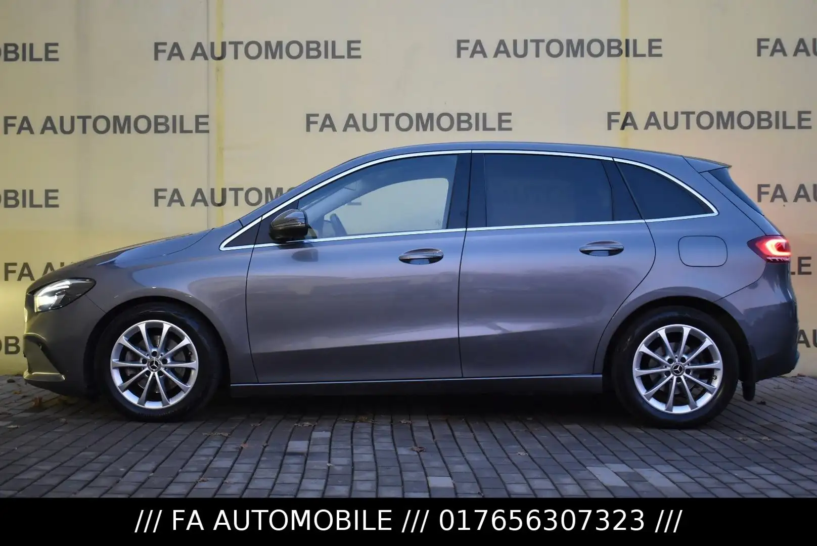 Mercedes-Benz B 200 d/PDC/NAVI/ALU/SHZ/ Gris - 2