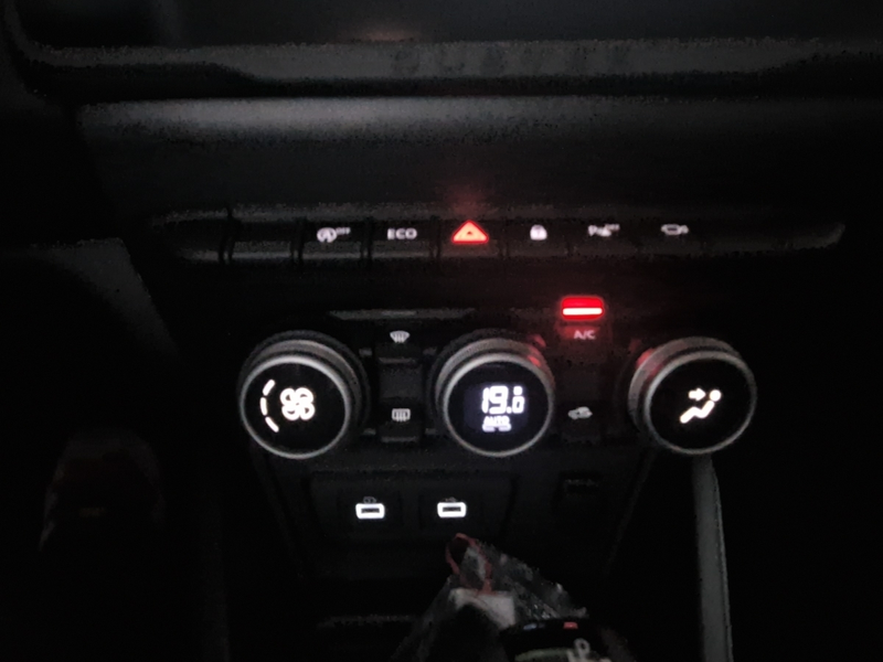 Dacia Duster Journey TCe 150 EDC — photo 14