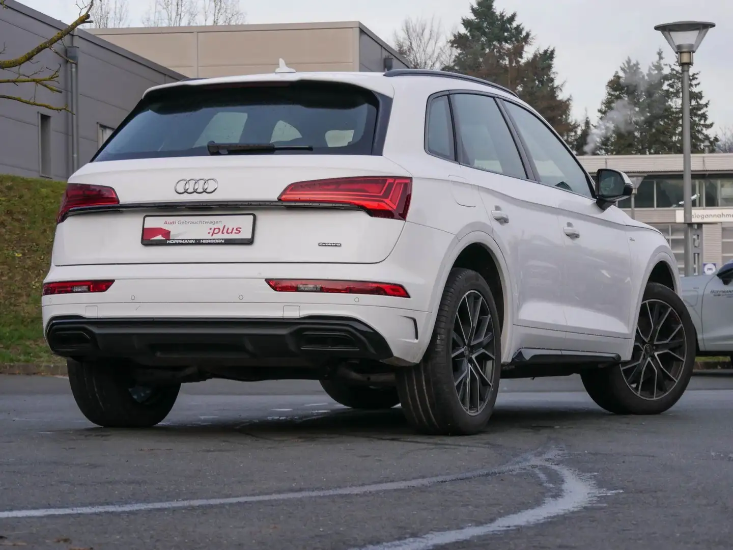 Audi Q5 50 TFSI e quattro S line Black Matrix Weiß - 2
