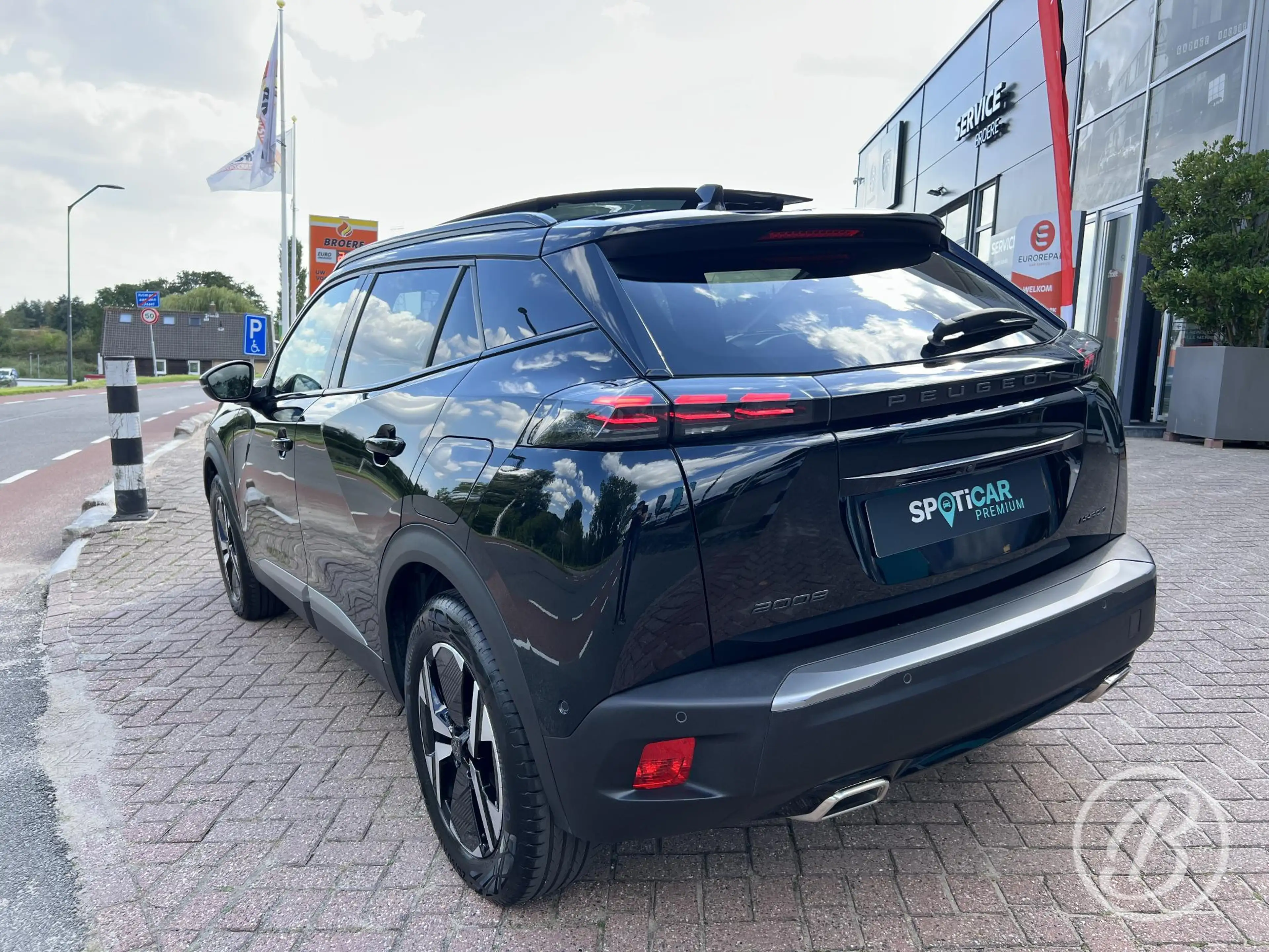 Peugeot 2008 1.2 Hybrid 136 GT Automaat | Panoramadak — photo 3