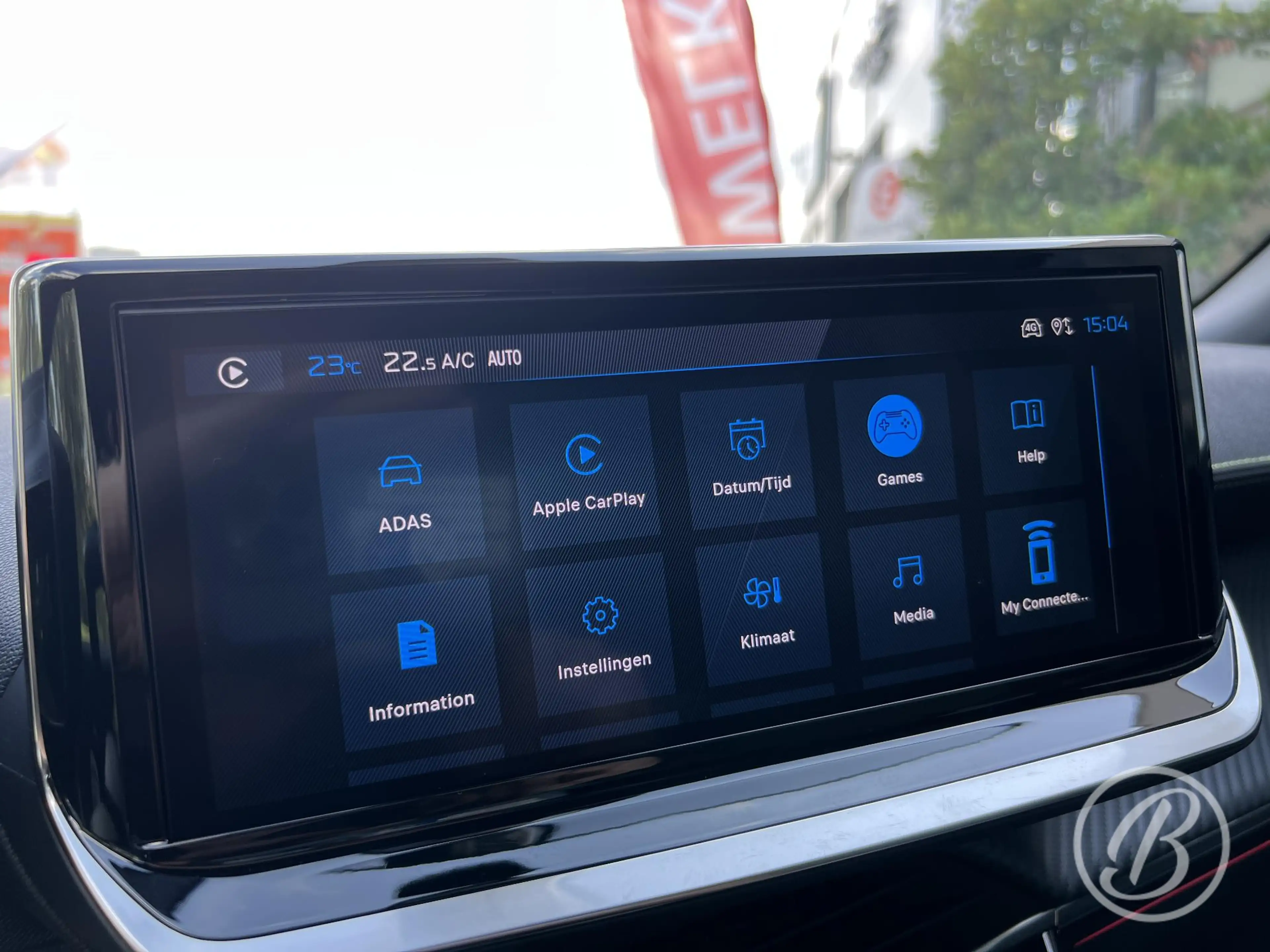 Peugeot 2008 1.2 Hybrid 136 GT Automaat | Panoramadak — photo 44