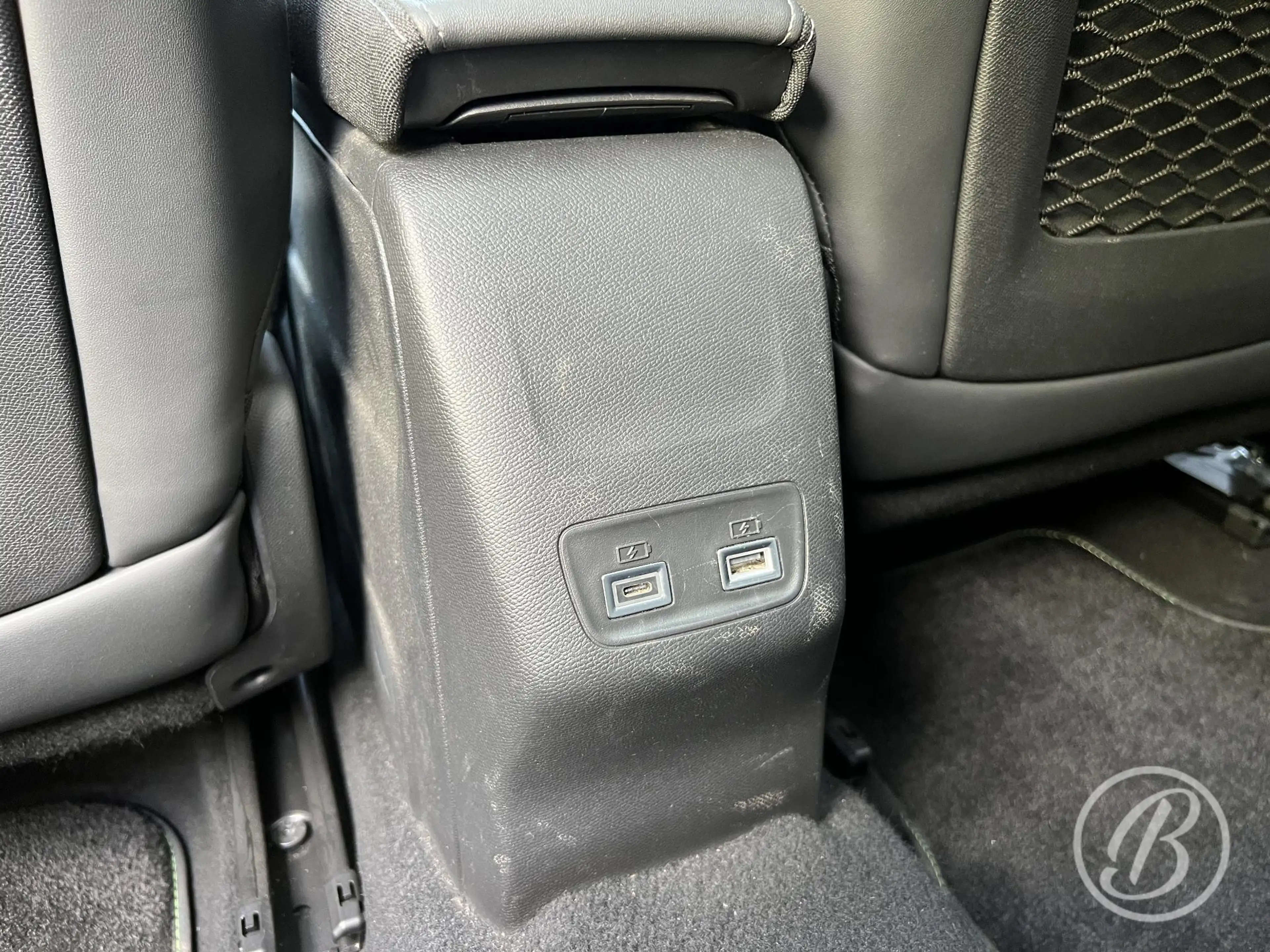 Peugeot 2008 1.2 Hybrid 136 GT Automaat | Panoramadak — photo 27