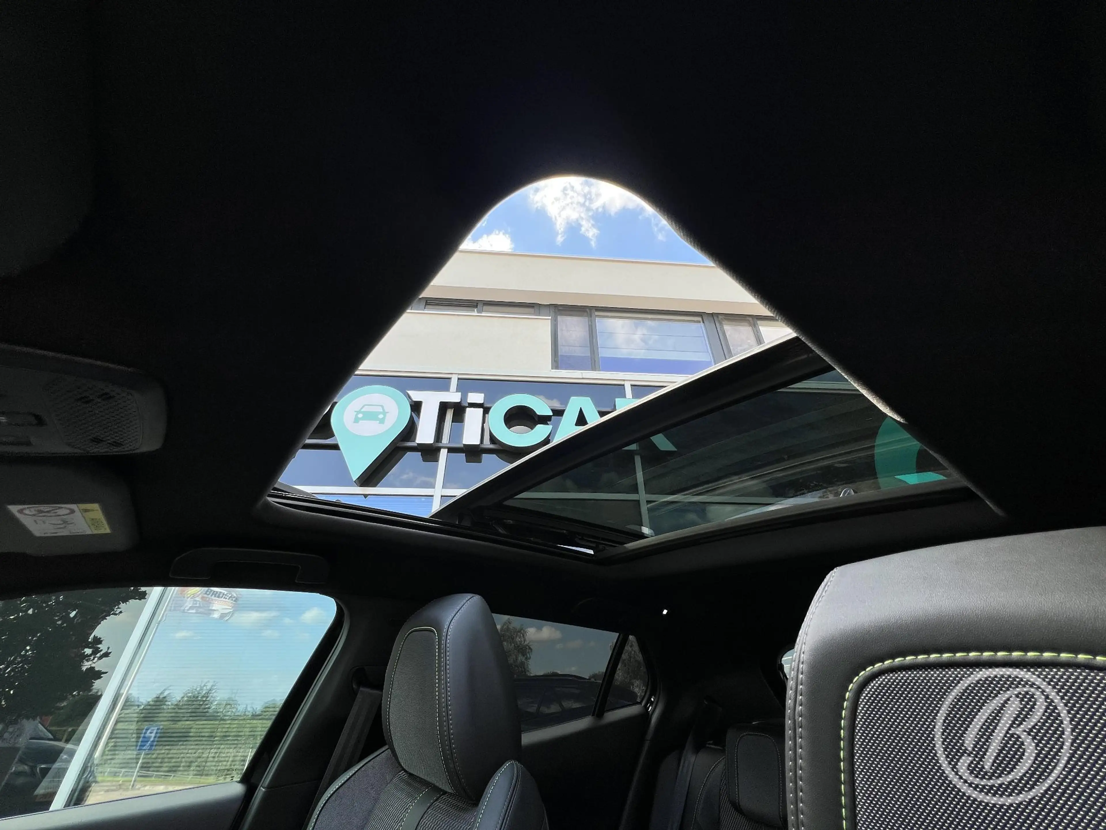 Peugeot 2008 1.2 Hybrid 136 GT Automaat | Panoramadak — photo 20