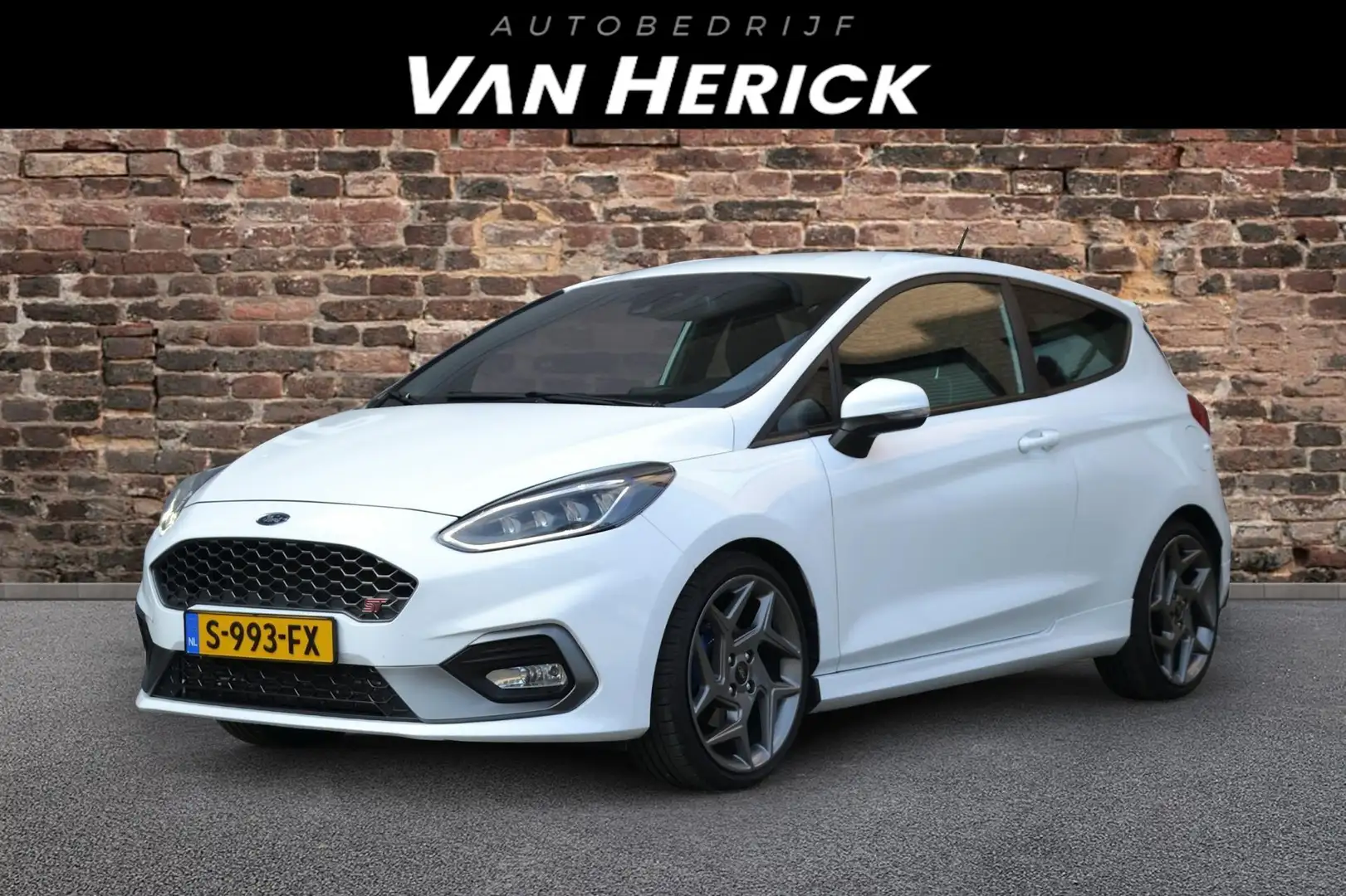 Ford Fiesta 1.5 EcoBoost ST-3 200PK | B&O | Stoelverwarming | Wit - 1