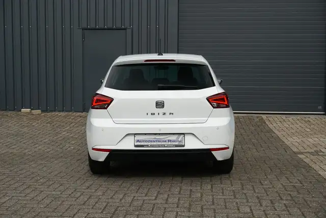 Seat Ibiza view 6