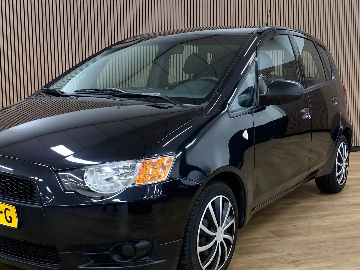 Mitsubishi Colt 1.1 Inform|153000KM|Airco| Zwart - 2