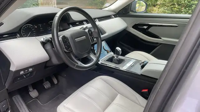 Land Rover Range Rover Evoque view 8