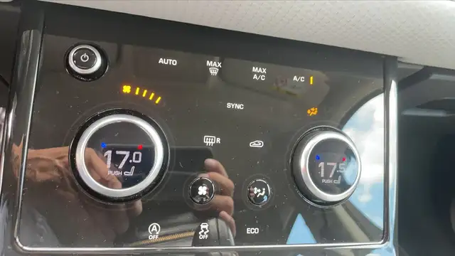 Land Rover Range Rover Evoque view 13