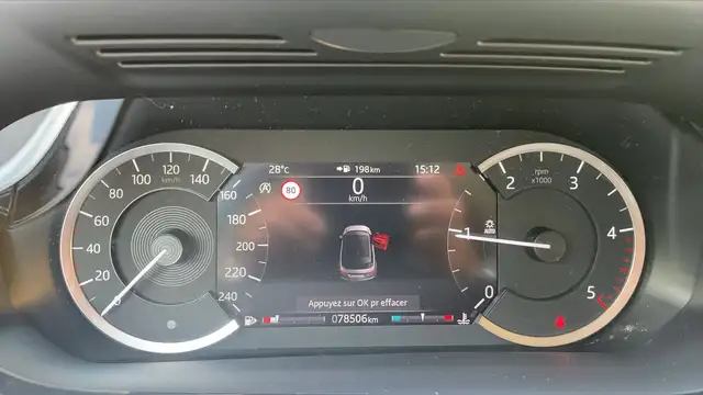 Land Rover Range Rover Evoque view 12