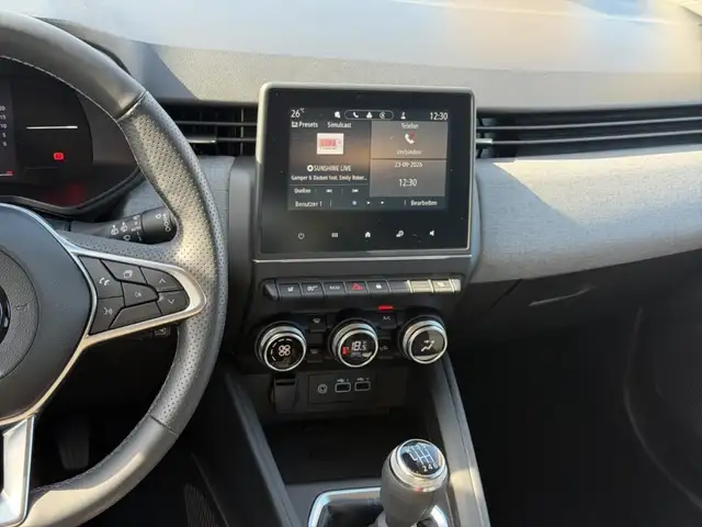 Mitsubishi Colt view 13