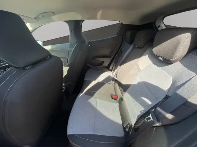 Mitsubishi Colt view 10