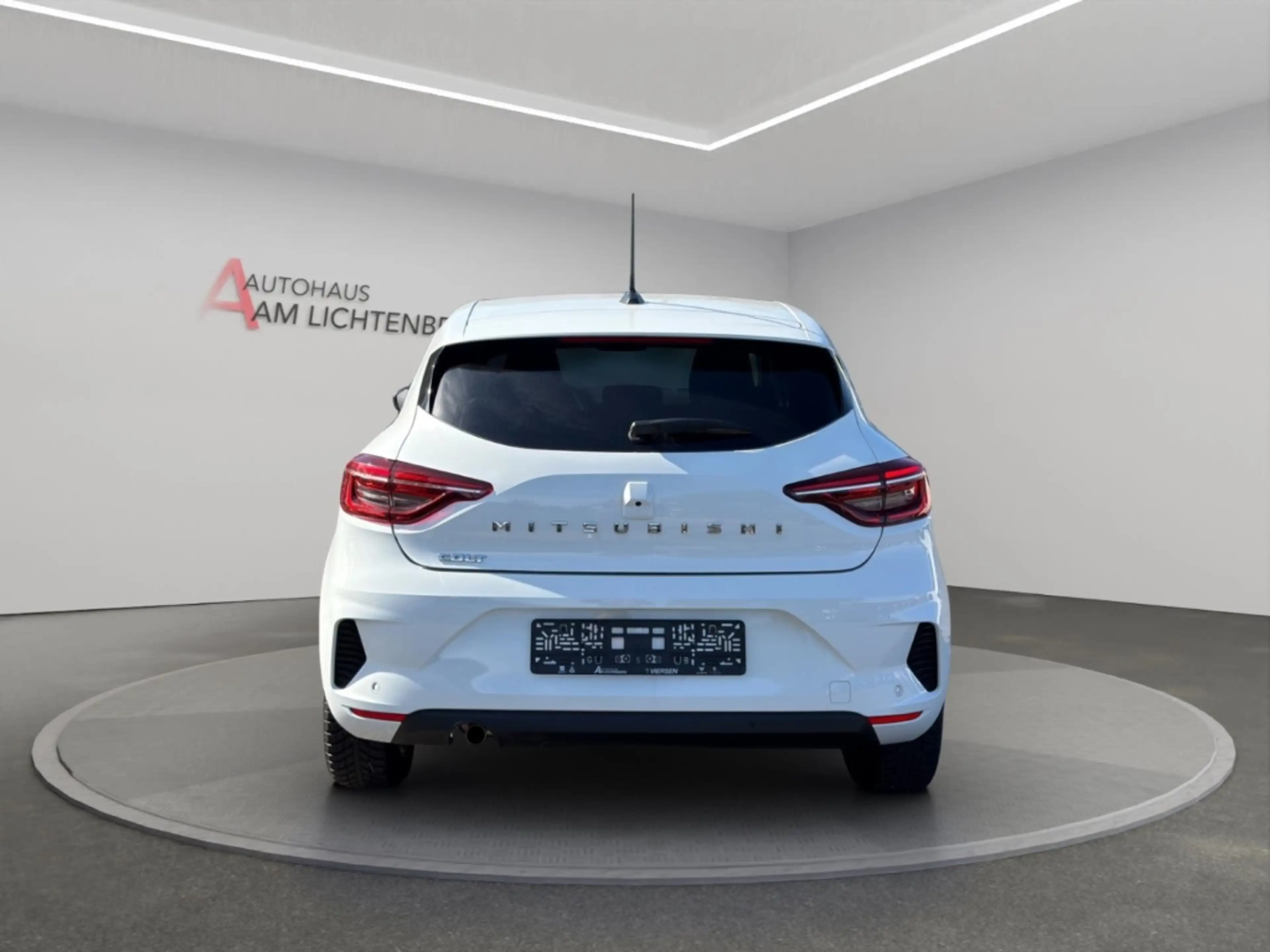 Mitsubishi Colt Plus PLUS 1,0l Turbo-Benziner NAVI+KLIMA+LED — photo 5