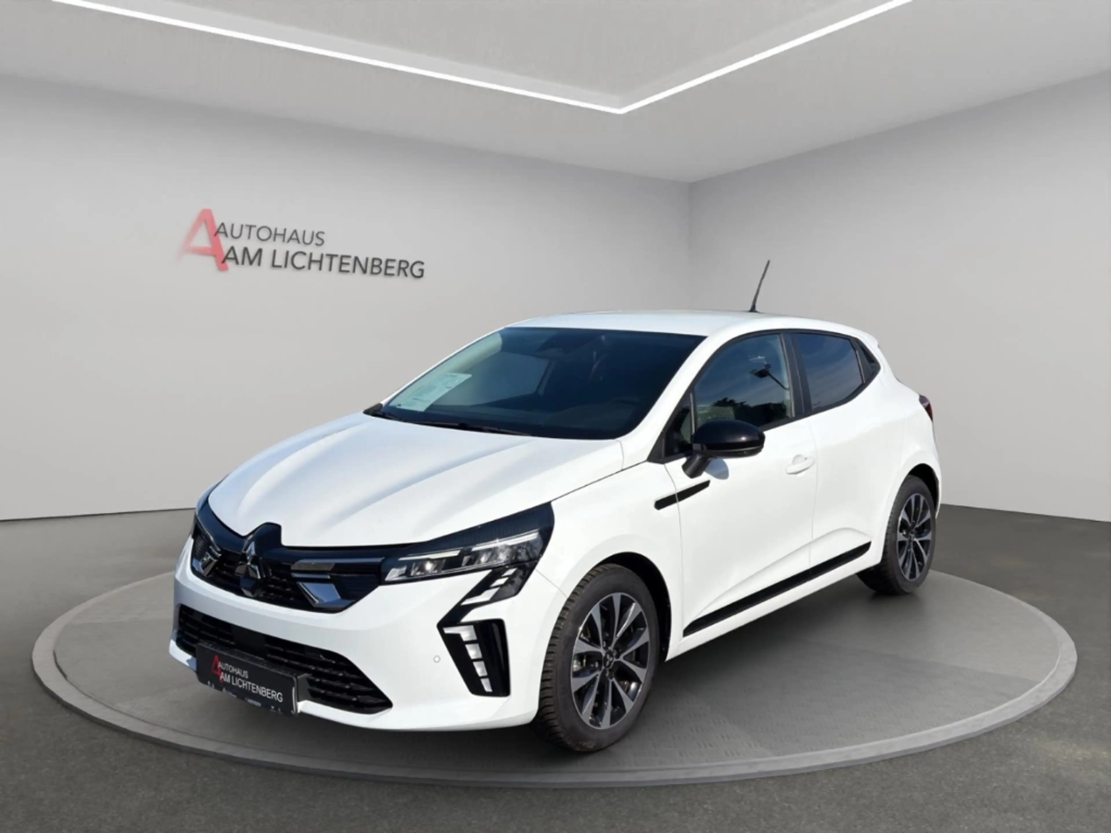 Mitsubishi Colt Plus PLUS 1,0l Turbo-Benziner NAVI+KLIMA+LED