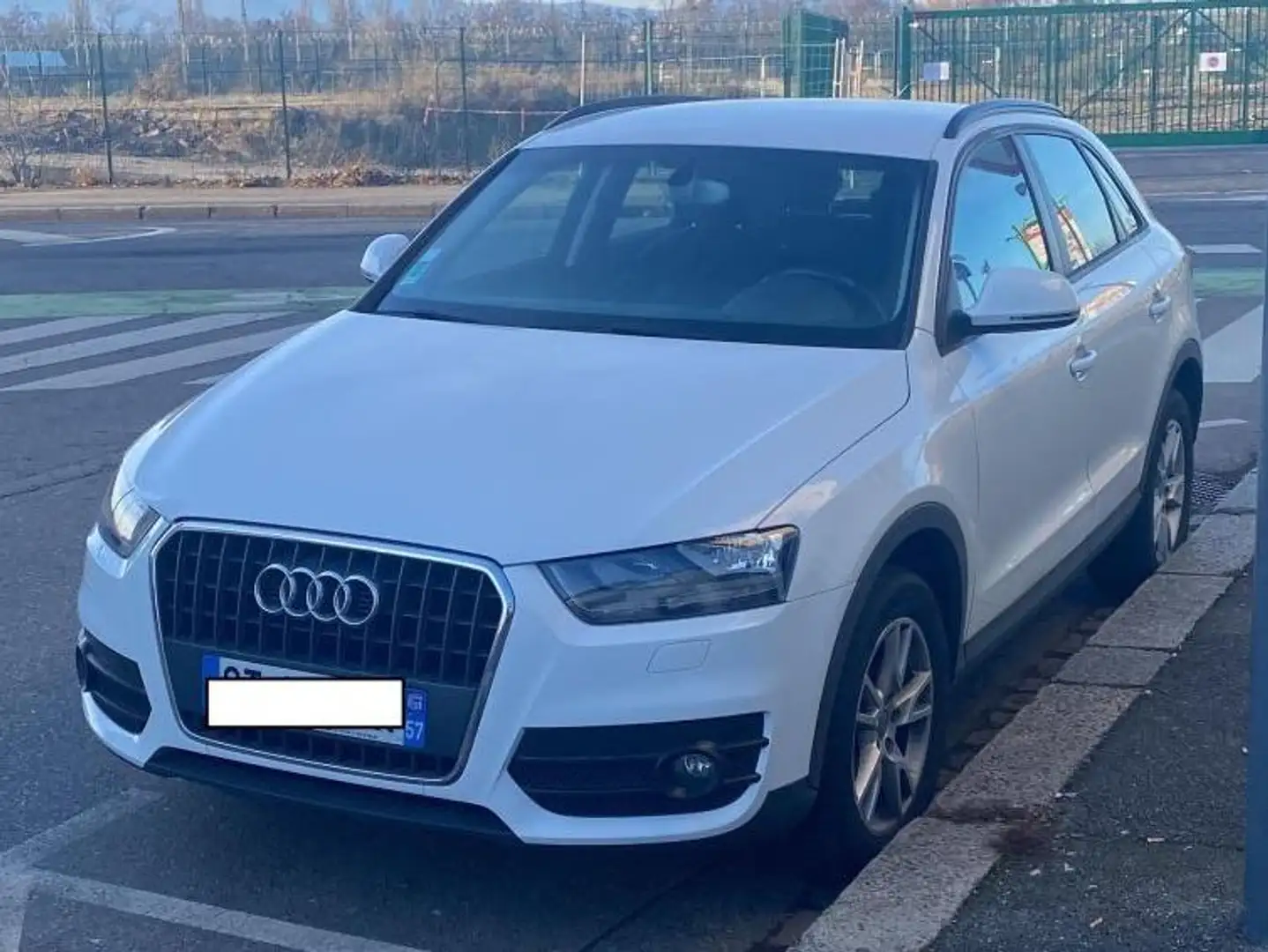 Audi Q3 Q3 2.0 TDI 140 ch Ambiente - 2