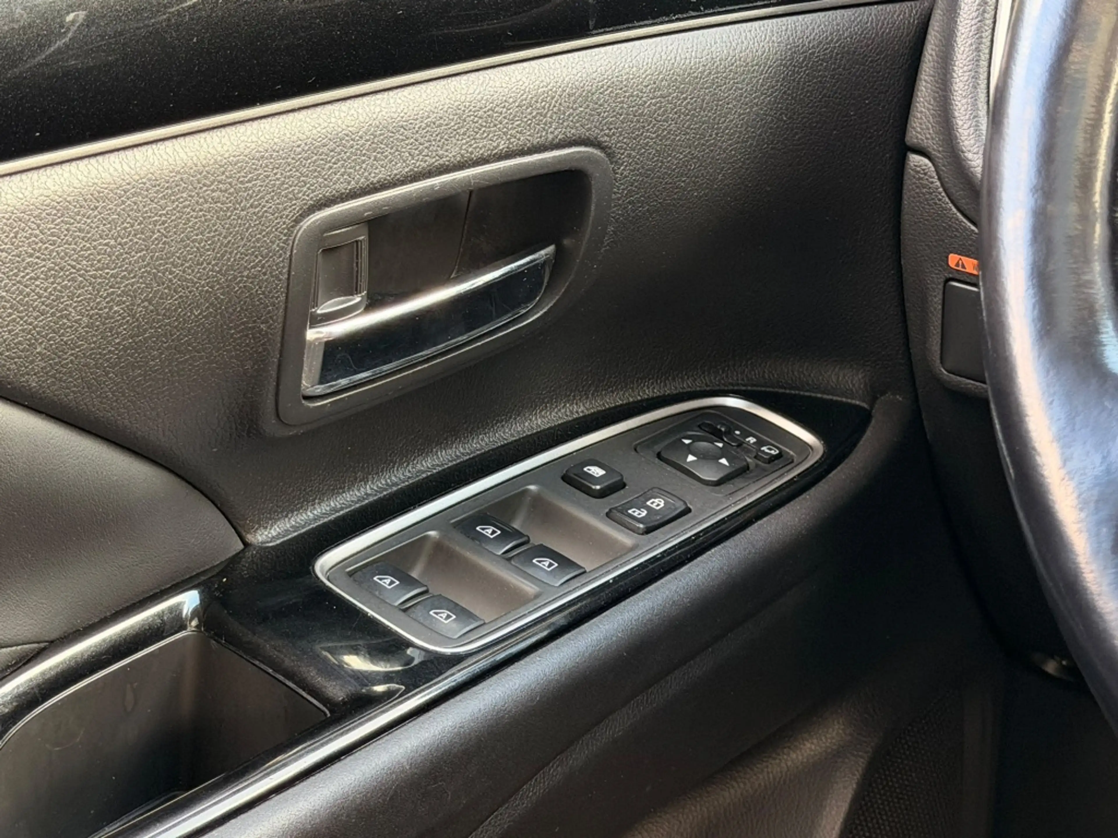 Mitsubishi Outlander 2.4 PHEV Intense+ | PANO | LEER | CARPLAY | 360''C — photo 27