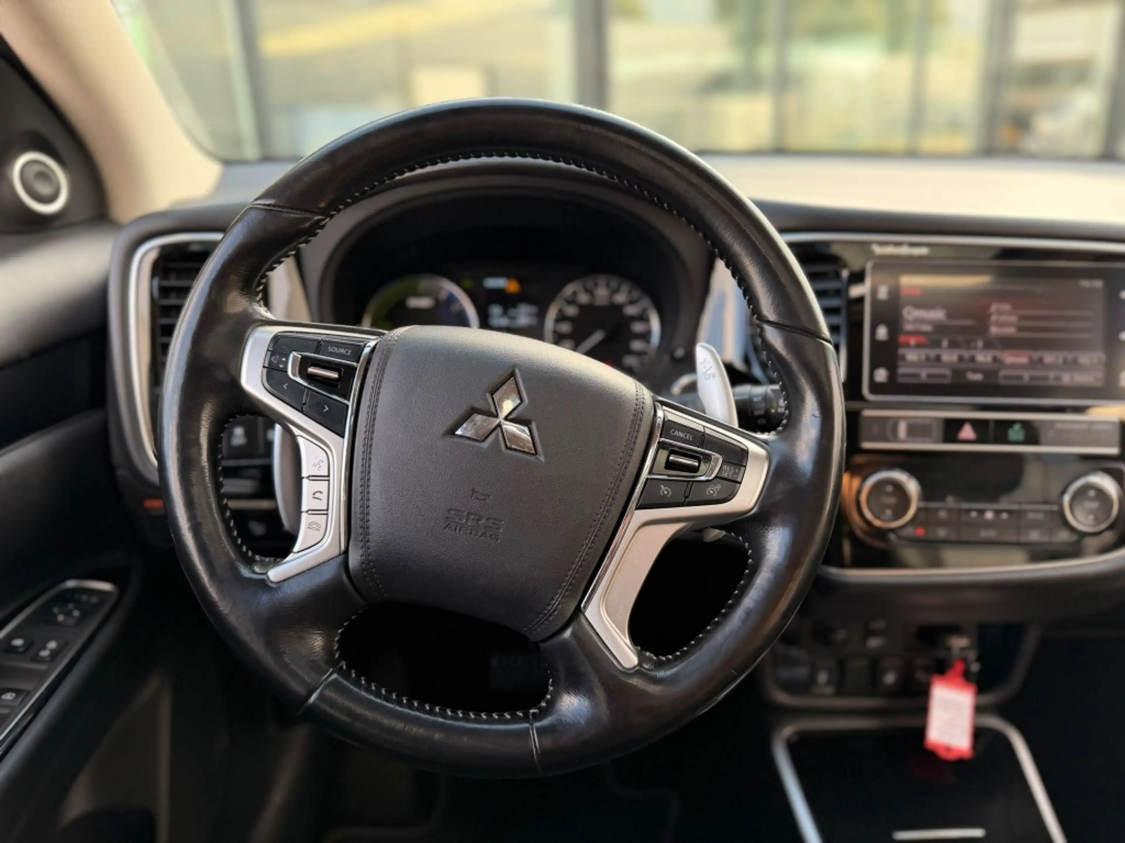 Mitsubishi Outlander 2.4 PHEV Intense+ | PANO | LEER | CARPLAY | 360''C — photo 21