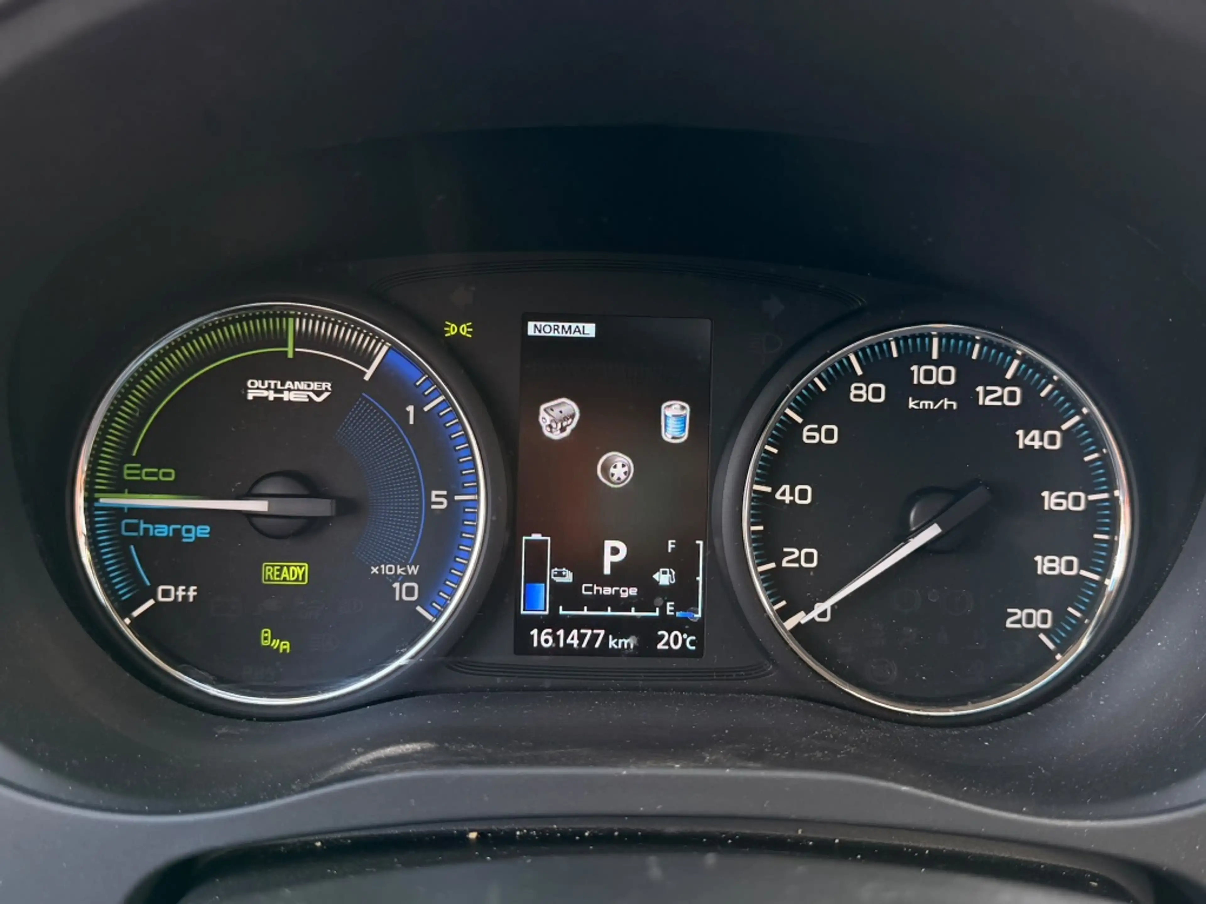 Mitsubishi Outlander 2.4 PHEV Intense+ | PANO | LEER | CARPLAY | 360''C — photo 29
