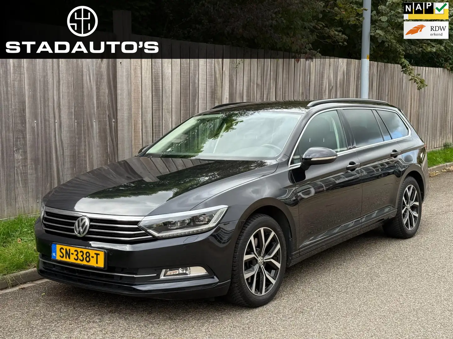 Volkswagen Passat Variant 1.4 TSI ACT Highline Business R NAP! Noir - 1
