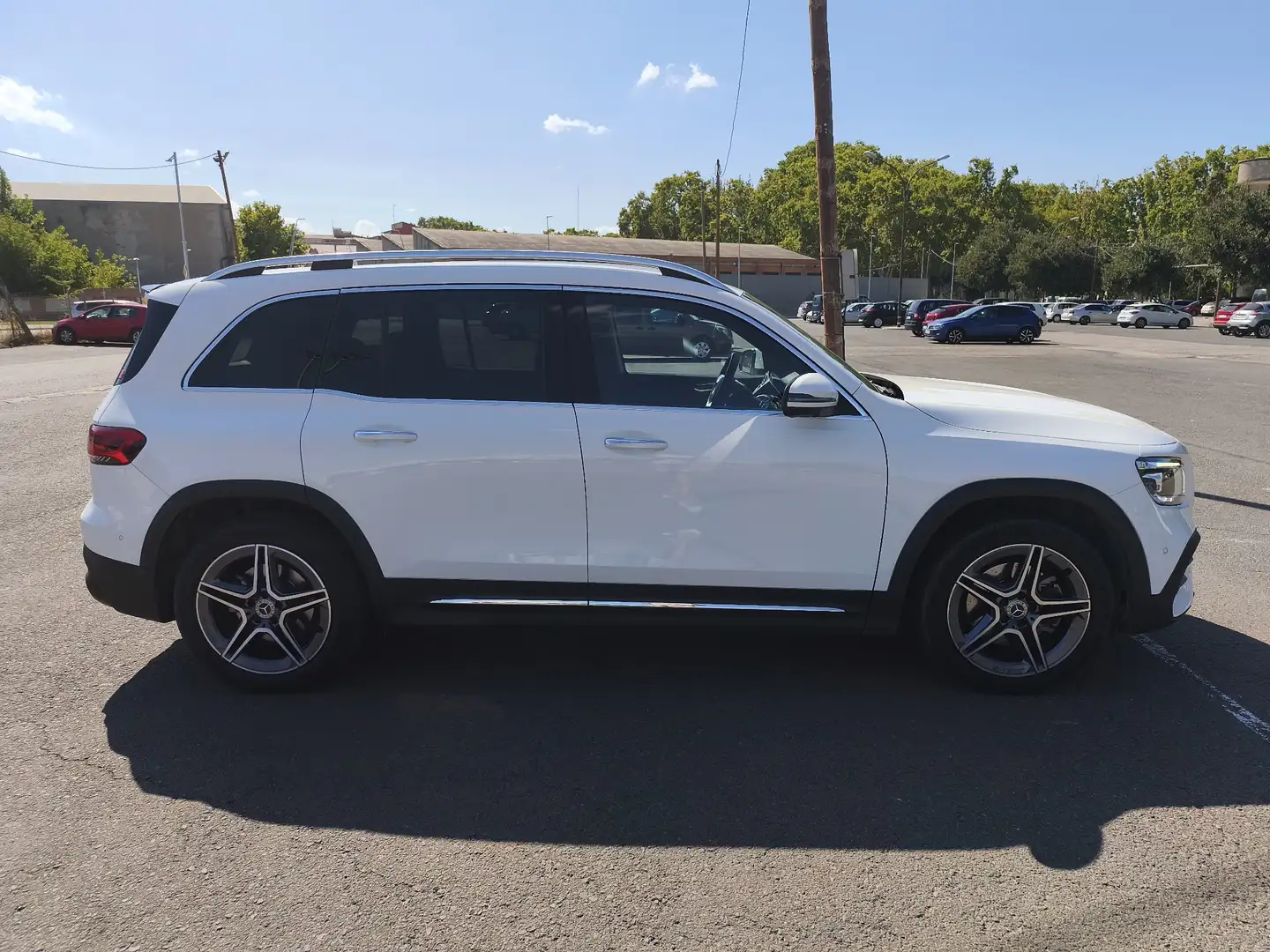 Mercedes-Benz GLB 200 200d 4Matic 8G-DCT - 2