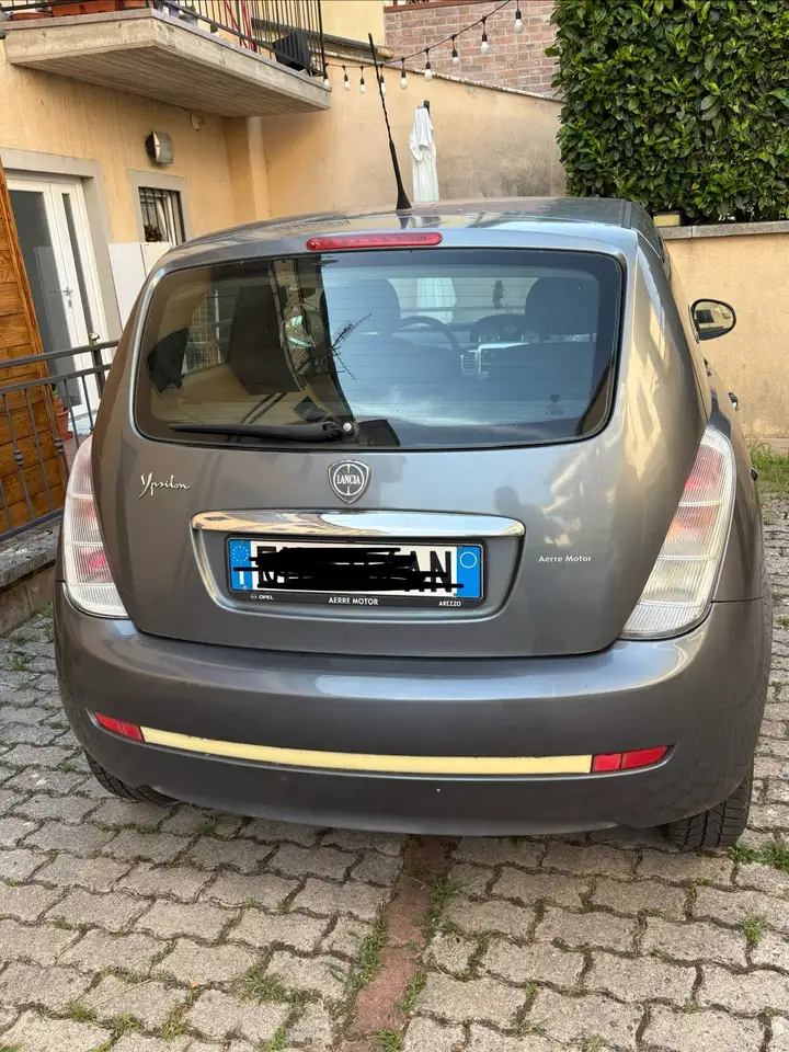 Lancia Ypsilon
