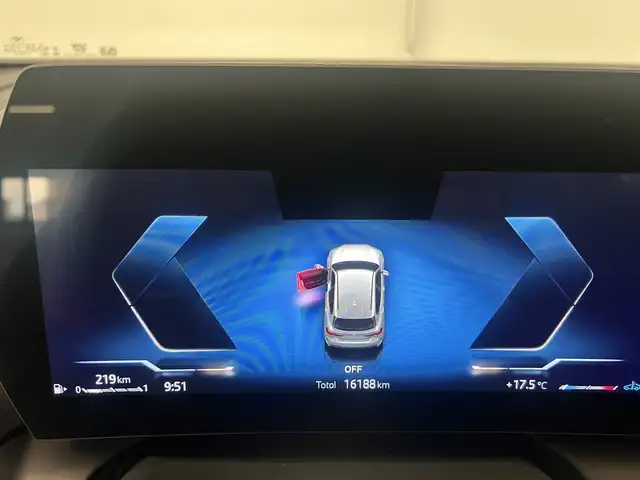 BMW 1 Series view 13