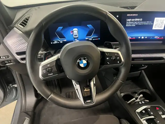 BMW 1 Series view 15