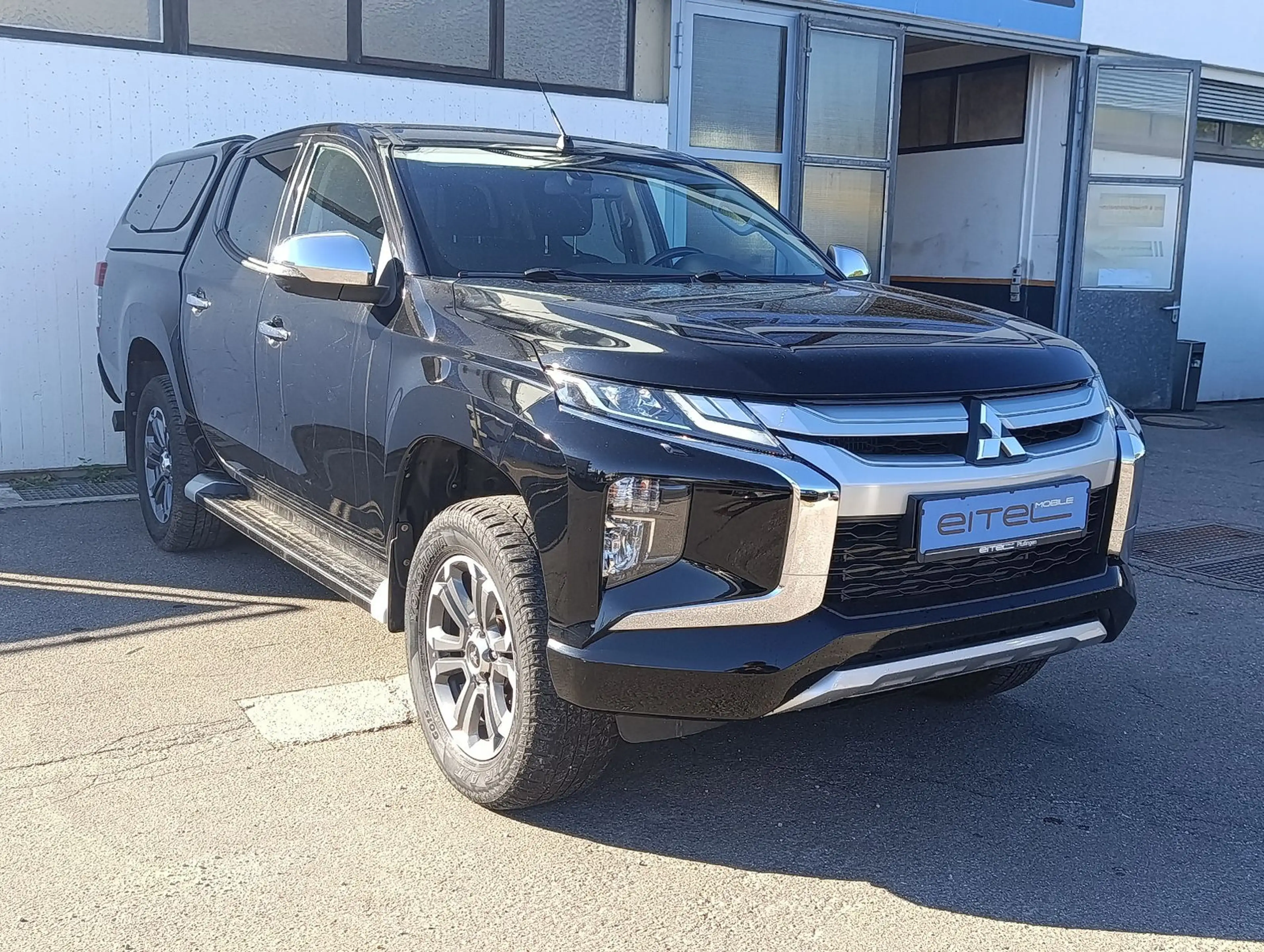 Mitsubishi L200 Select Doppelkabine 4WD Navi Led AHK SHZ — photo 2