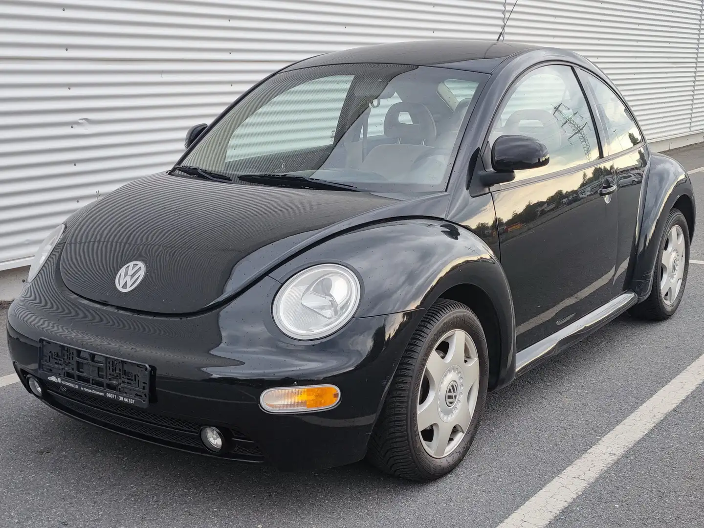 Volkswagen New Beetle 2.0i Klima+Alu+Sitzheizung 1-Hand USA/MexicoModell Czarny - 2